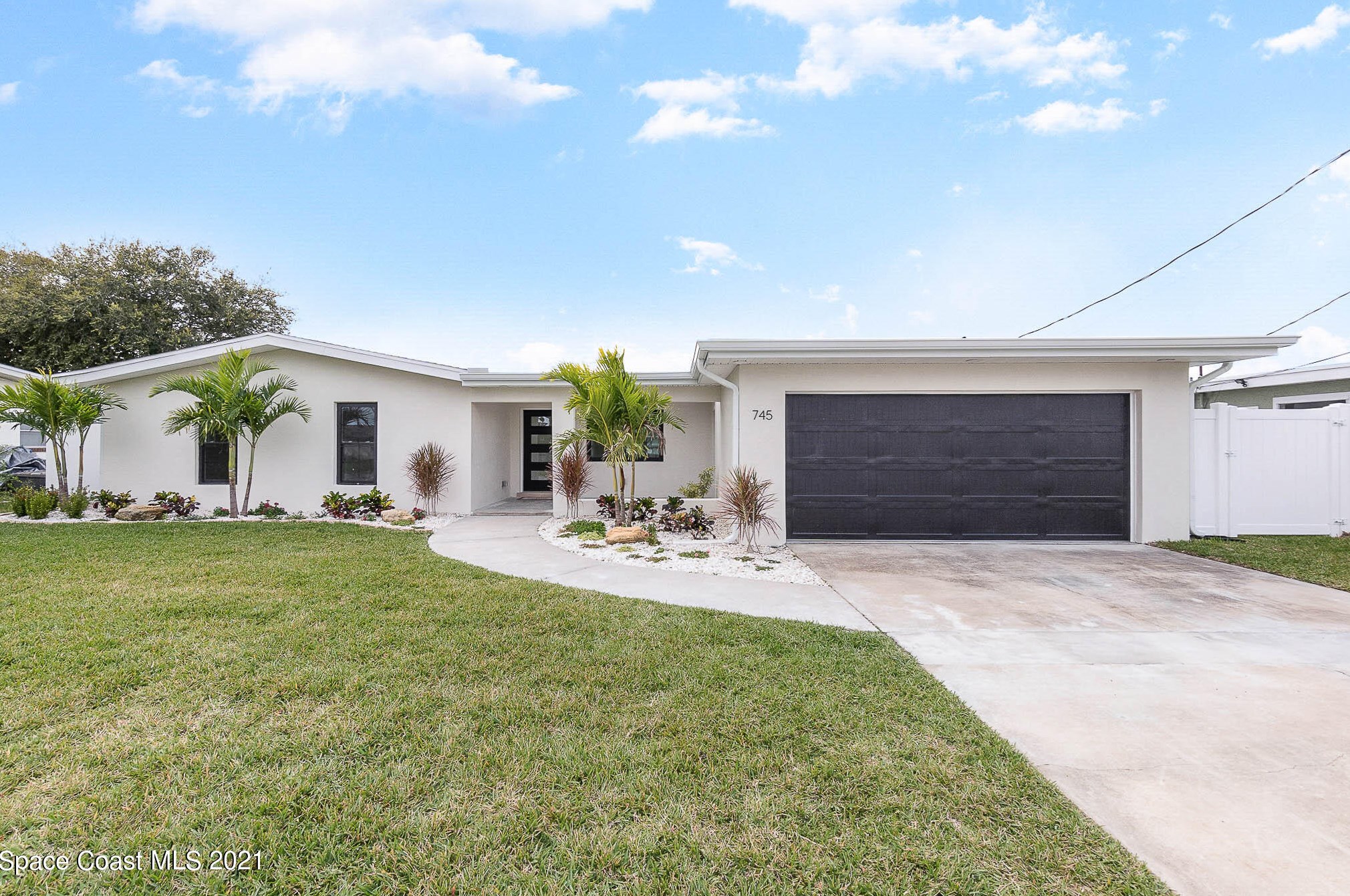 745 Jacaranda St, Merritt Island FL  32952-5902 exterior