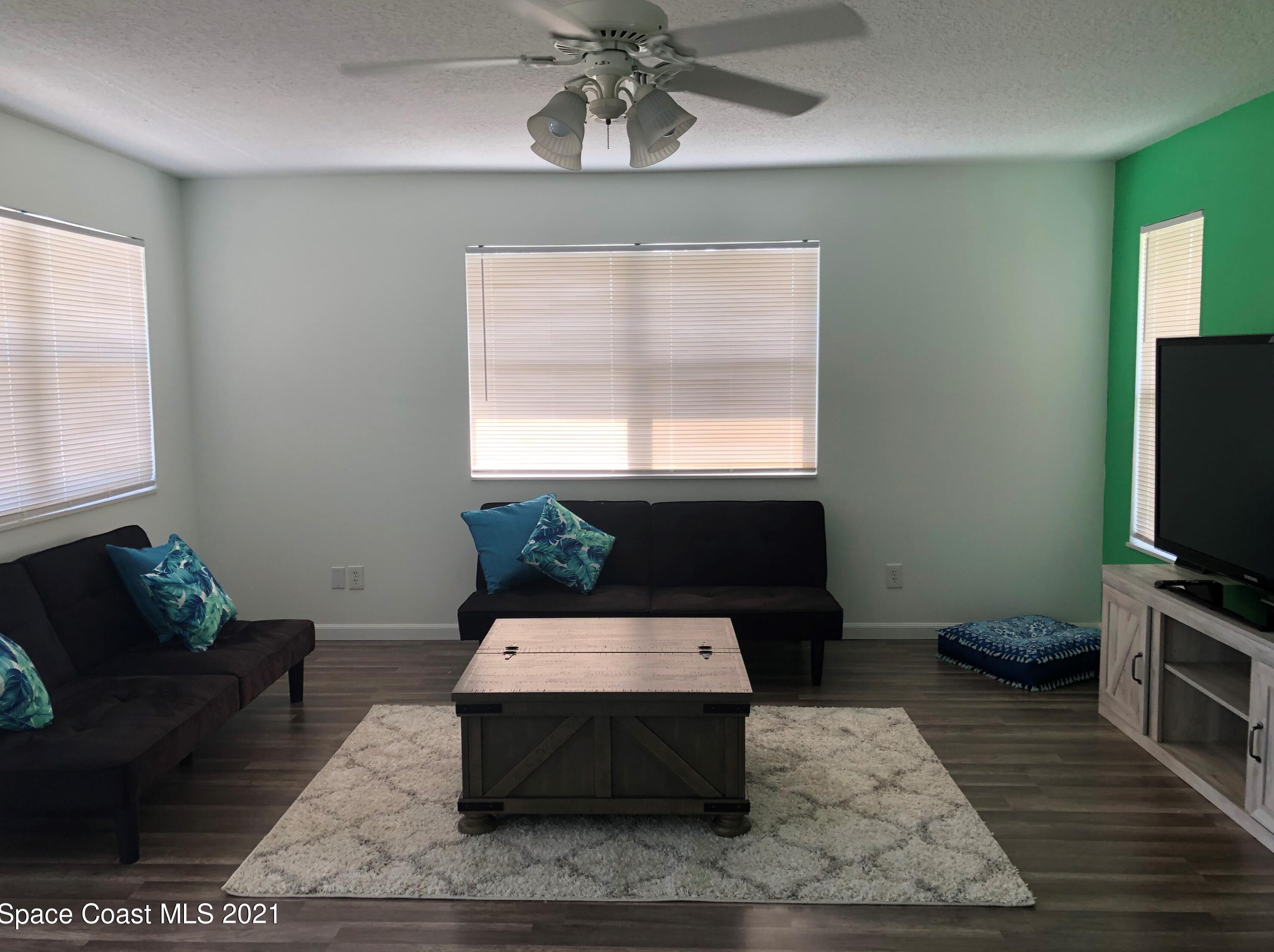 1820 Winding Ridge Cir, Melbourne FL  32909-2314 exterior