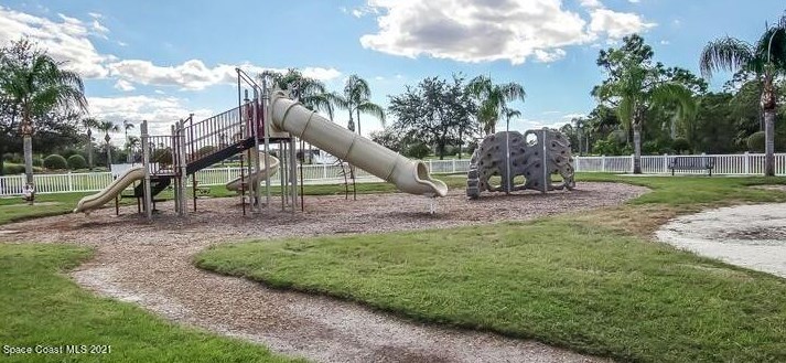 1820 Winding Ridge Cir, Melbourne FL  32909-2314 exterior