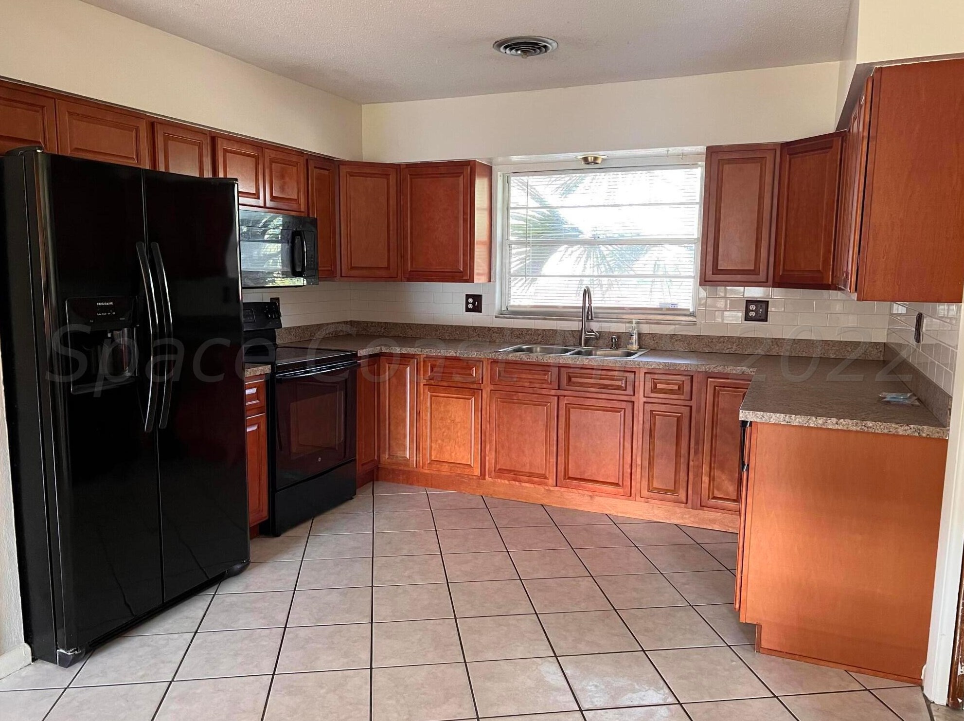 330 Lemon St, Melbourne, FL 32937