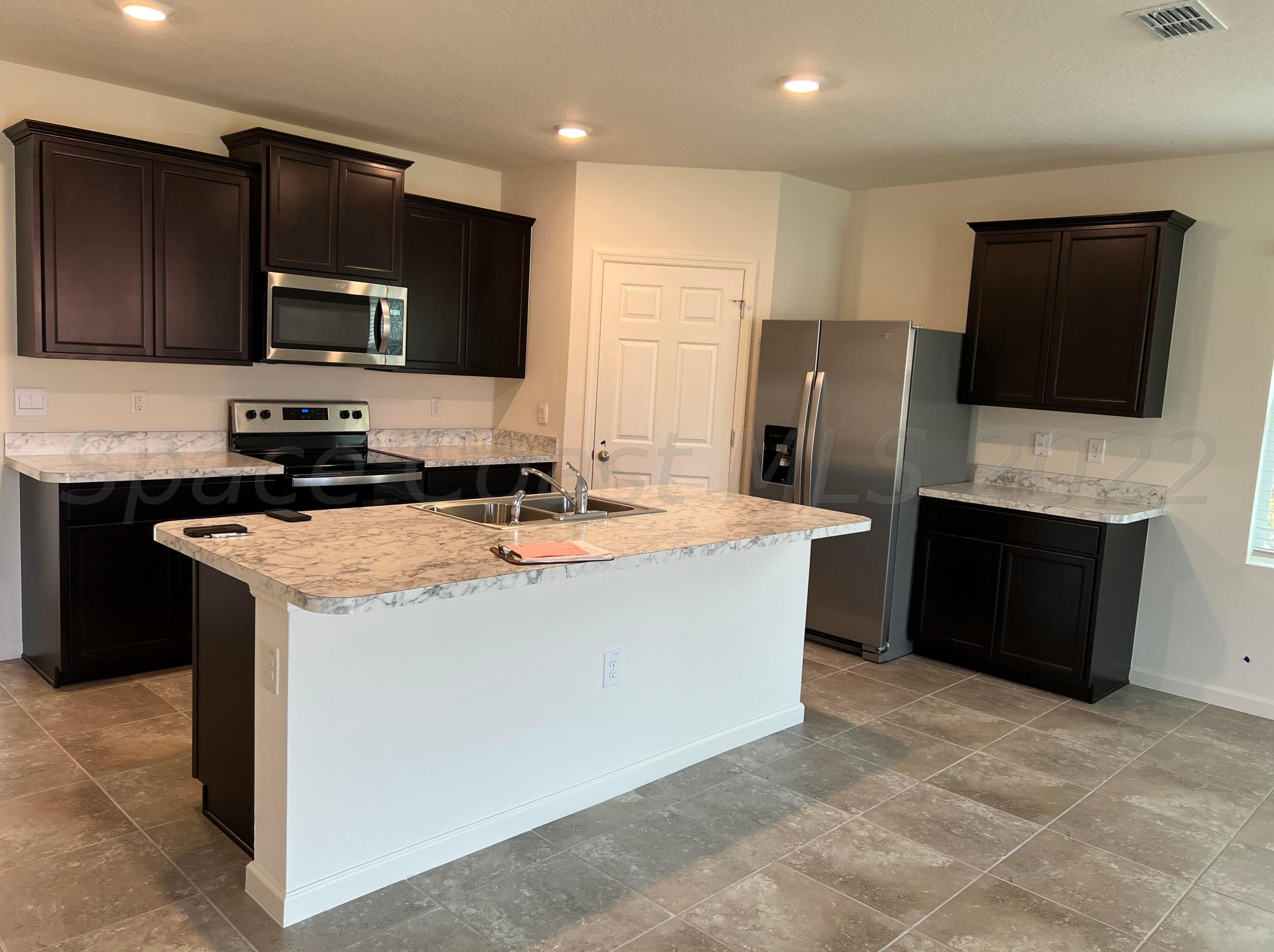 539 Ladyslipper St Sw, Melbourne, FL 32908
