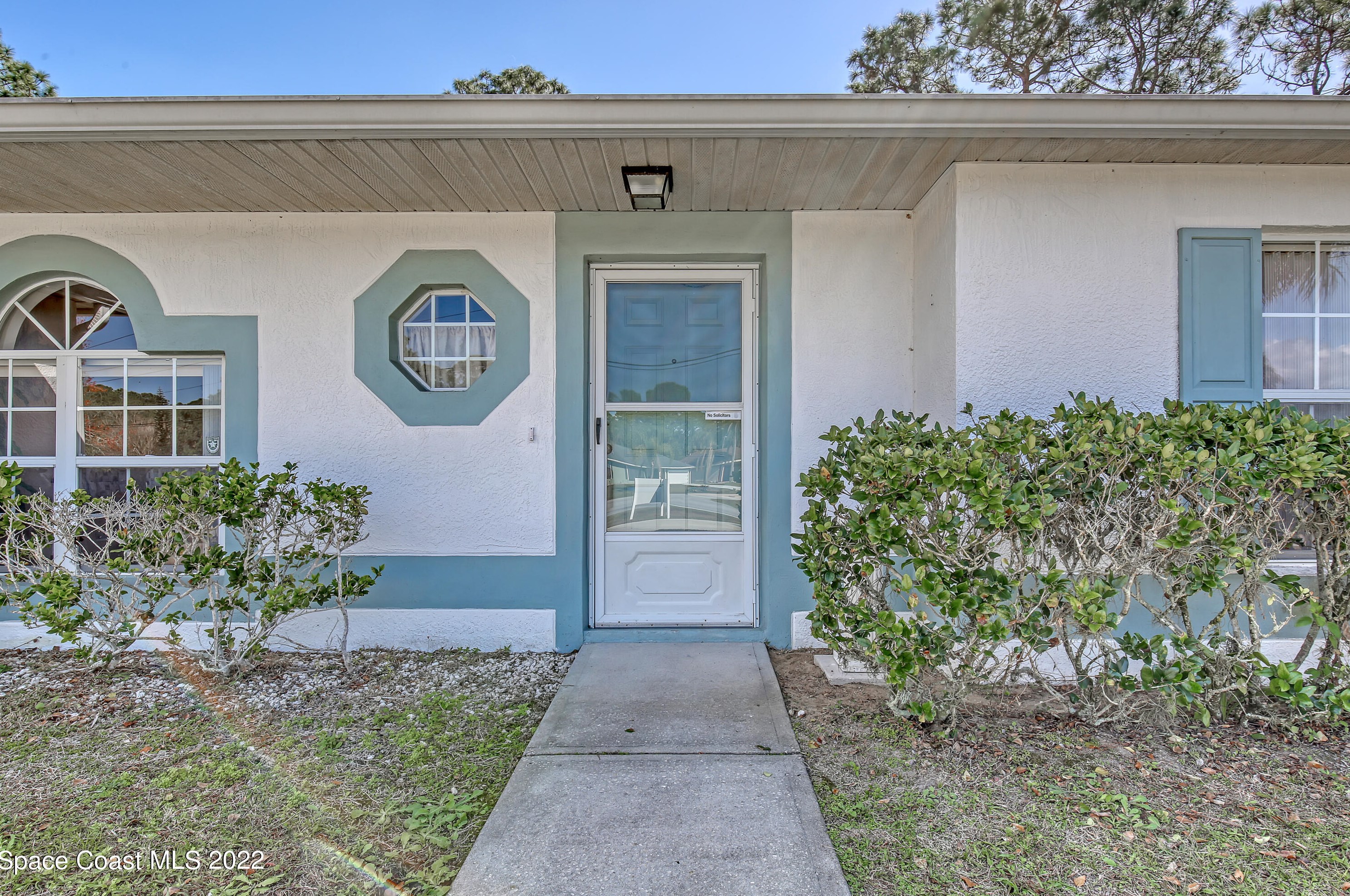 634 Bryant Rd, Melbourne, FL 32908-1753