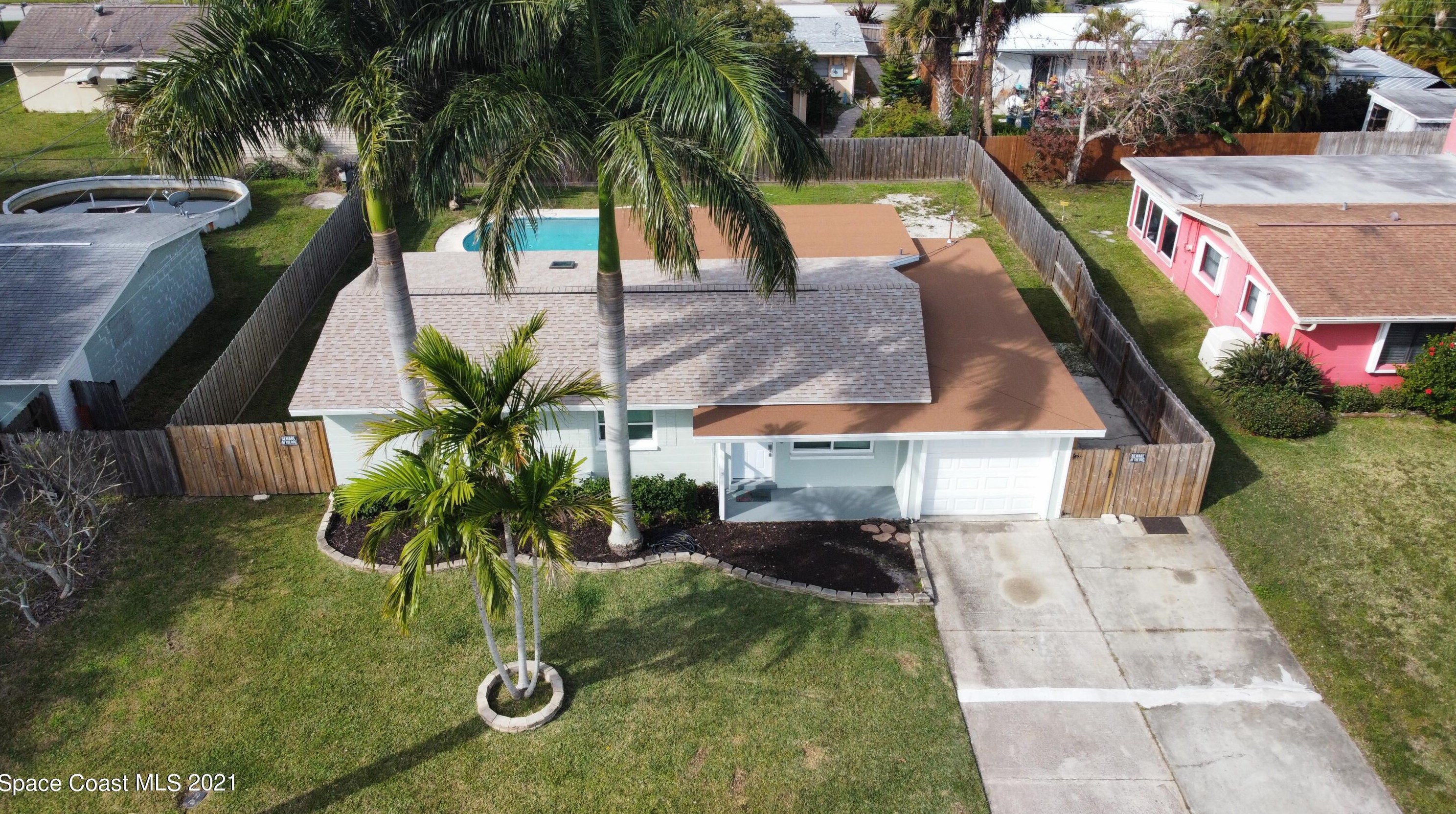 421 4th Pl, Merritt Island, FL 32953-3306