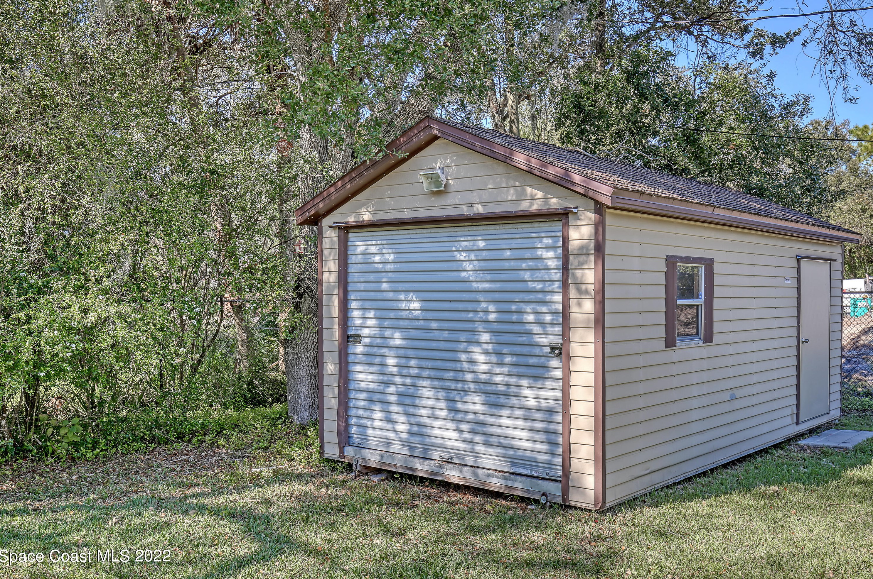 916 Nevada Dr, Melbourne FL  32907-1472 exterior