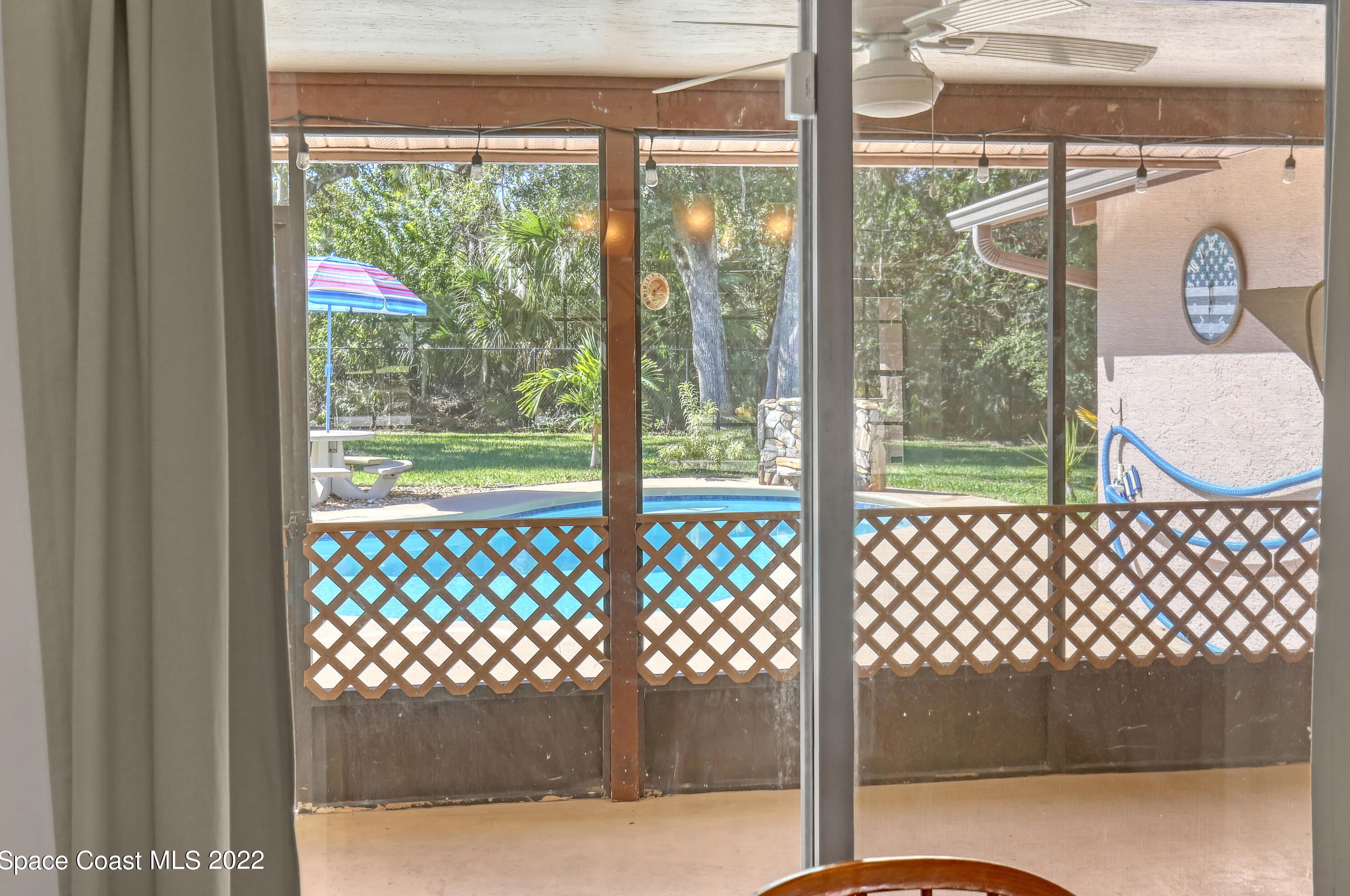 916 Nevada Dr, Melbourne FL  32907-1472 exterior