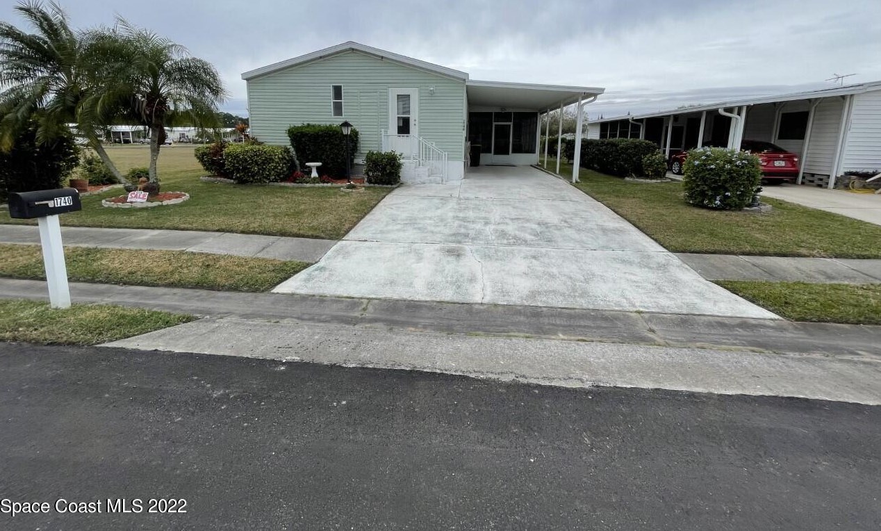 1740 Live Oak St, Melbourne, FL 32905-3312