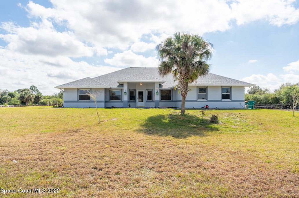 255 Stallion St, Melbourne, FL 32909-1178