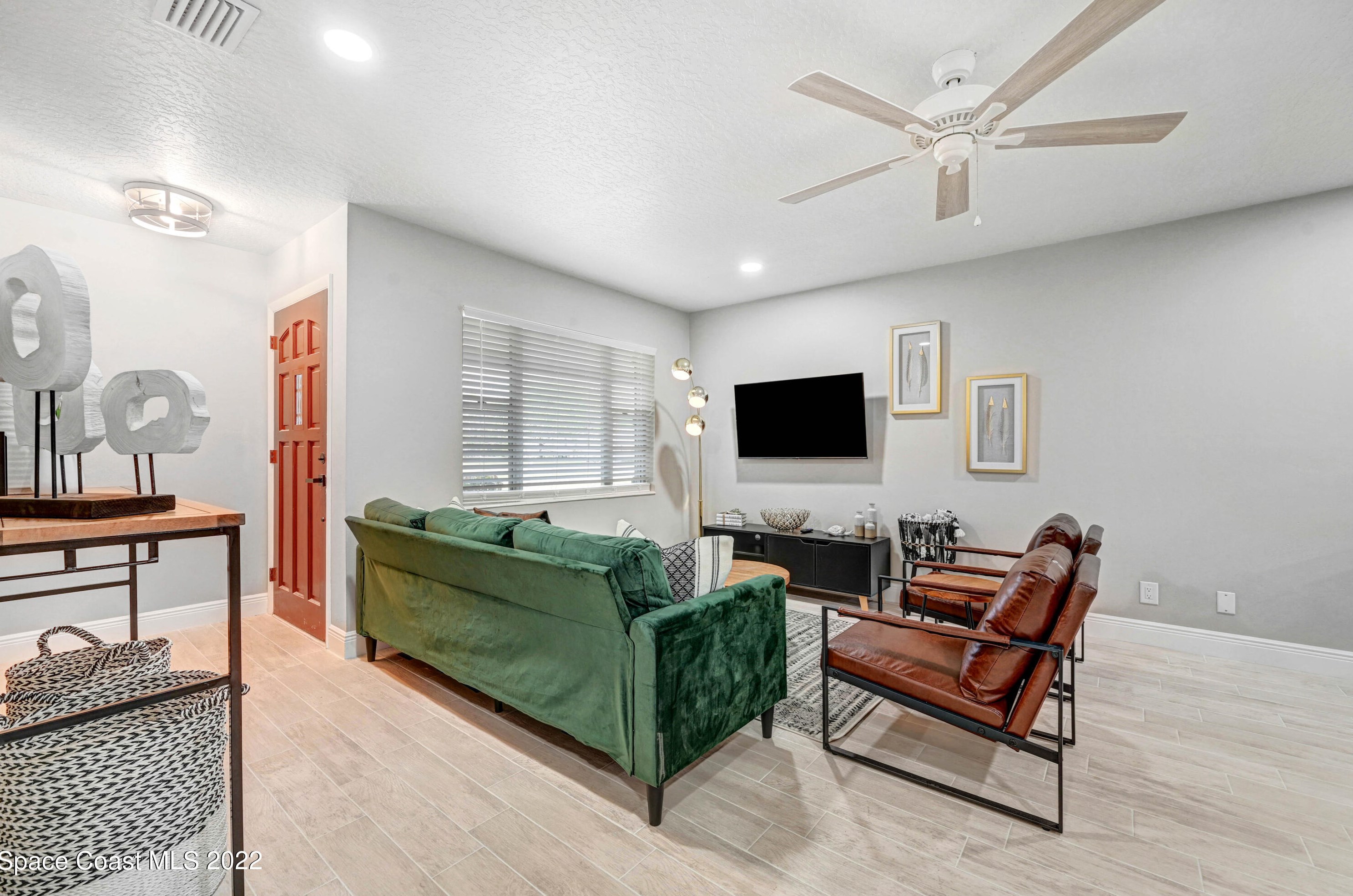 527 Wilson Ave, Melbourne FL  32937-2939 exterior
