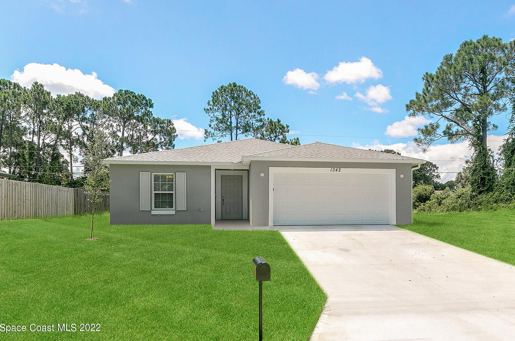 231 Emerson Dr, Melbourne, FL 32907-7893