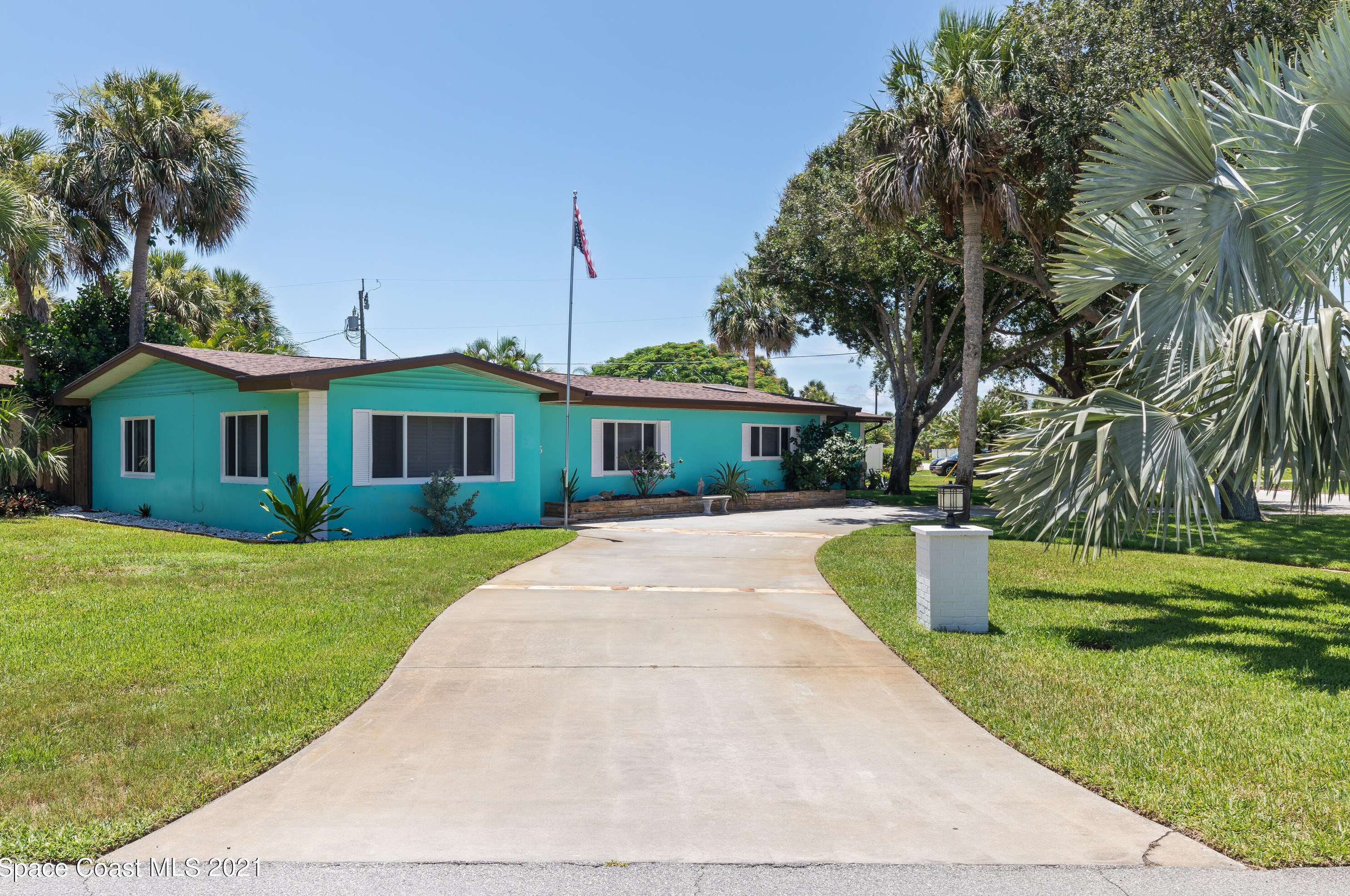 705 Ramona Ave, Melbourne, FL 32903-4230