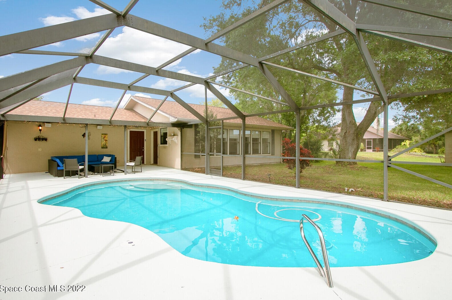 1065 Pne Is Rd, Merritt Island FL 32953-6605 exterior