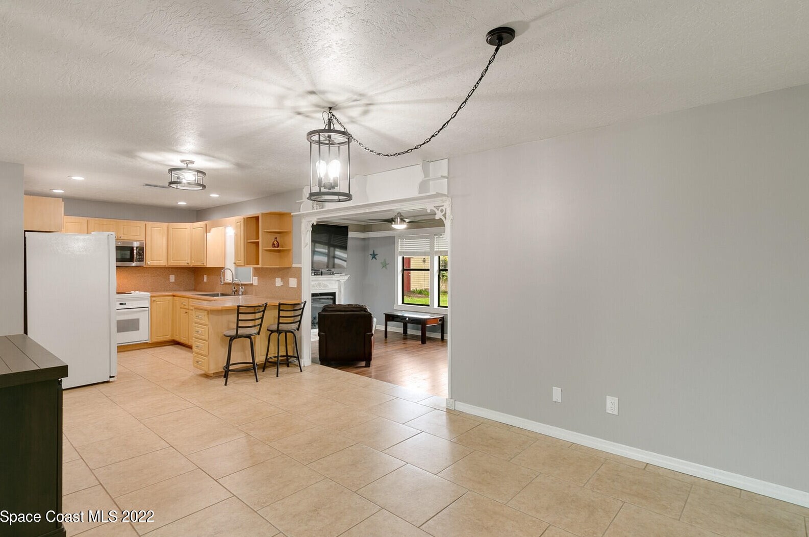 1065 Pne Is Rd, Merritt Island FL 32953-6605 exterior