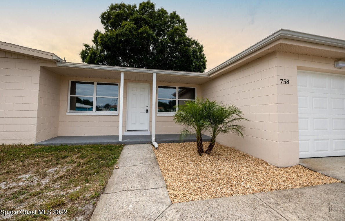 758 Mcdermott Ave, Melbourne, FL 32935-3039