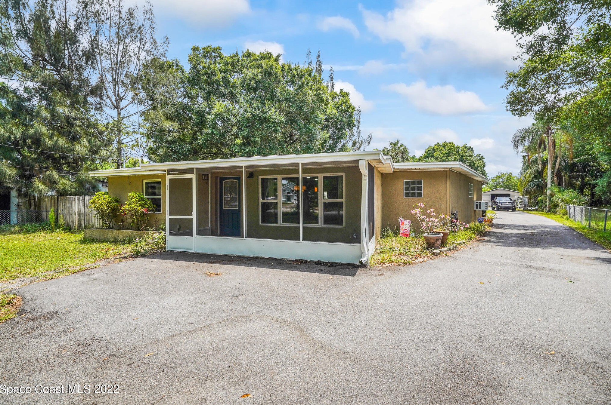 236 Valencia Rd, Melbourne, FL 32904-3329