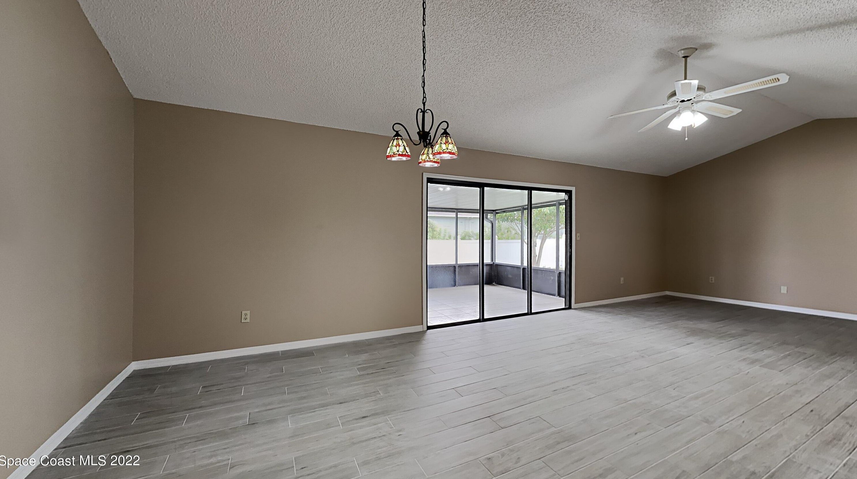 147 Krefeld Rd, Melbourne, FL 32907-1072