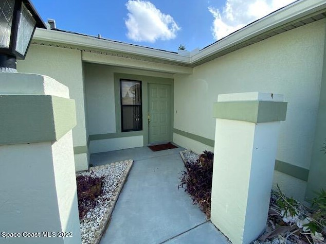 429 Maple Bluff Cir, Melbourne, FL 32940-1836