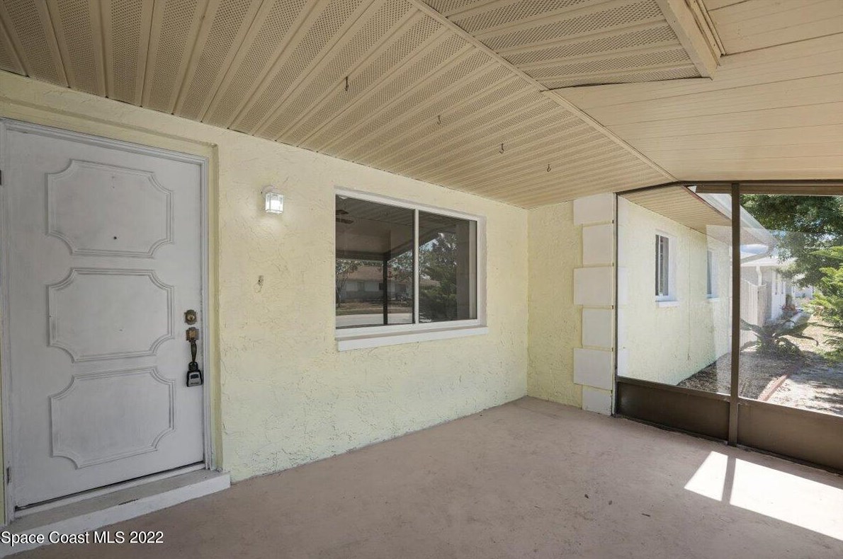 105 Lee Ct, Merritt Island FL  32952-2605 exterior