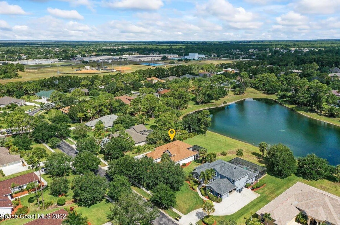 1831 Winding Ridge Cir, Melbourne, FL 32909-2316