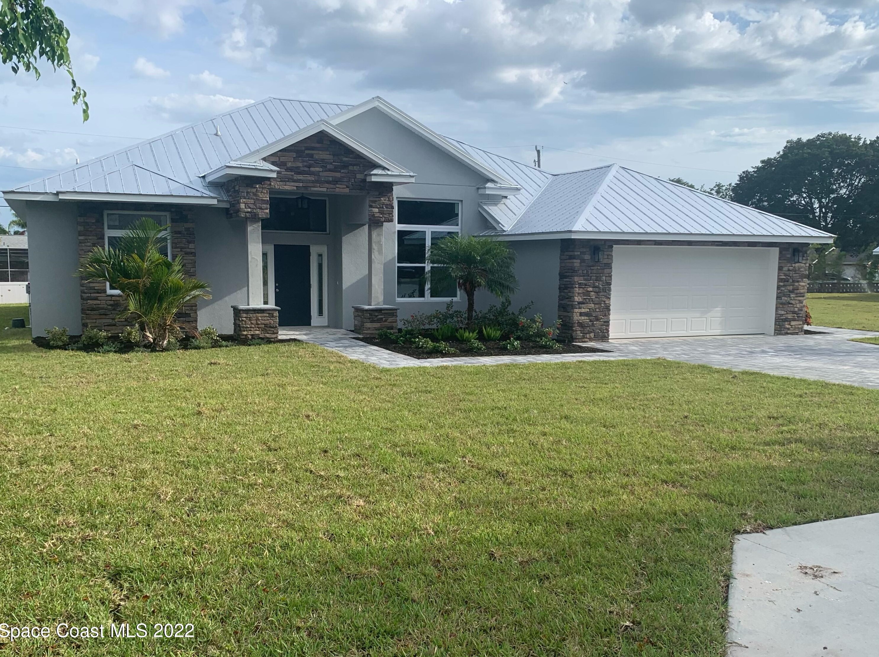 985 S Tropical Trail, Merritt Island, FL 32952