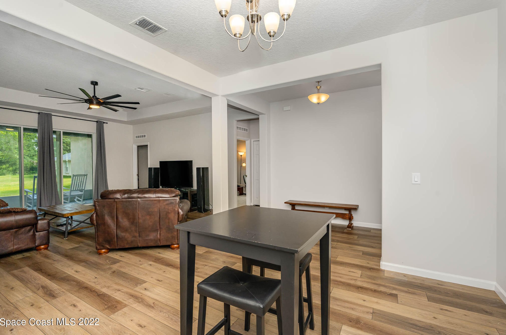 1071 Emerald Rd, Melbourne FL 32909-3886 exterior