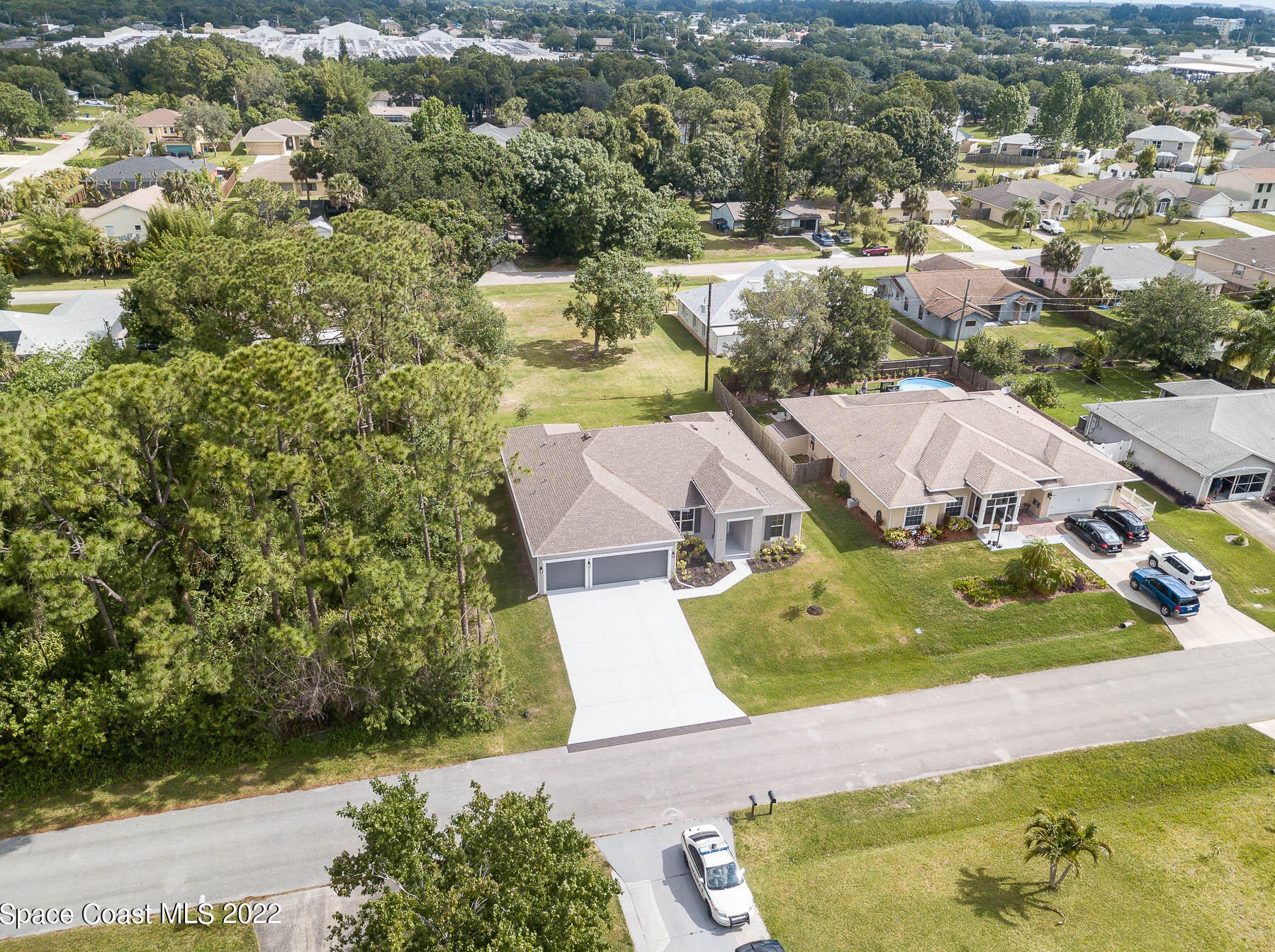 1071 Emerald Rd, Melbourne FL 32909-3886 exterior