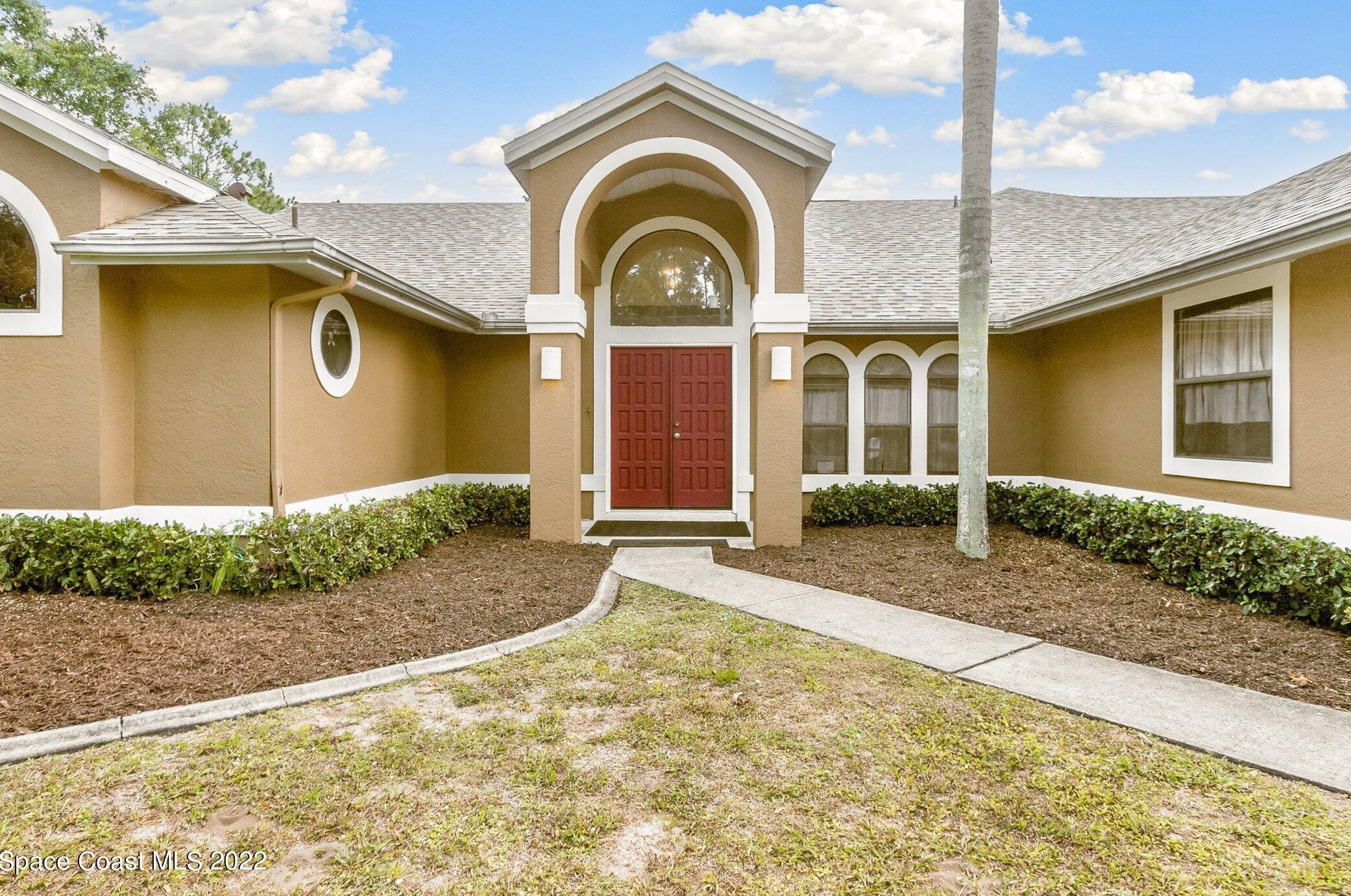 3091 Michigan St, Melbourne, FL 32904-9036