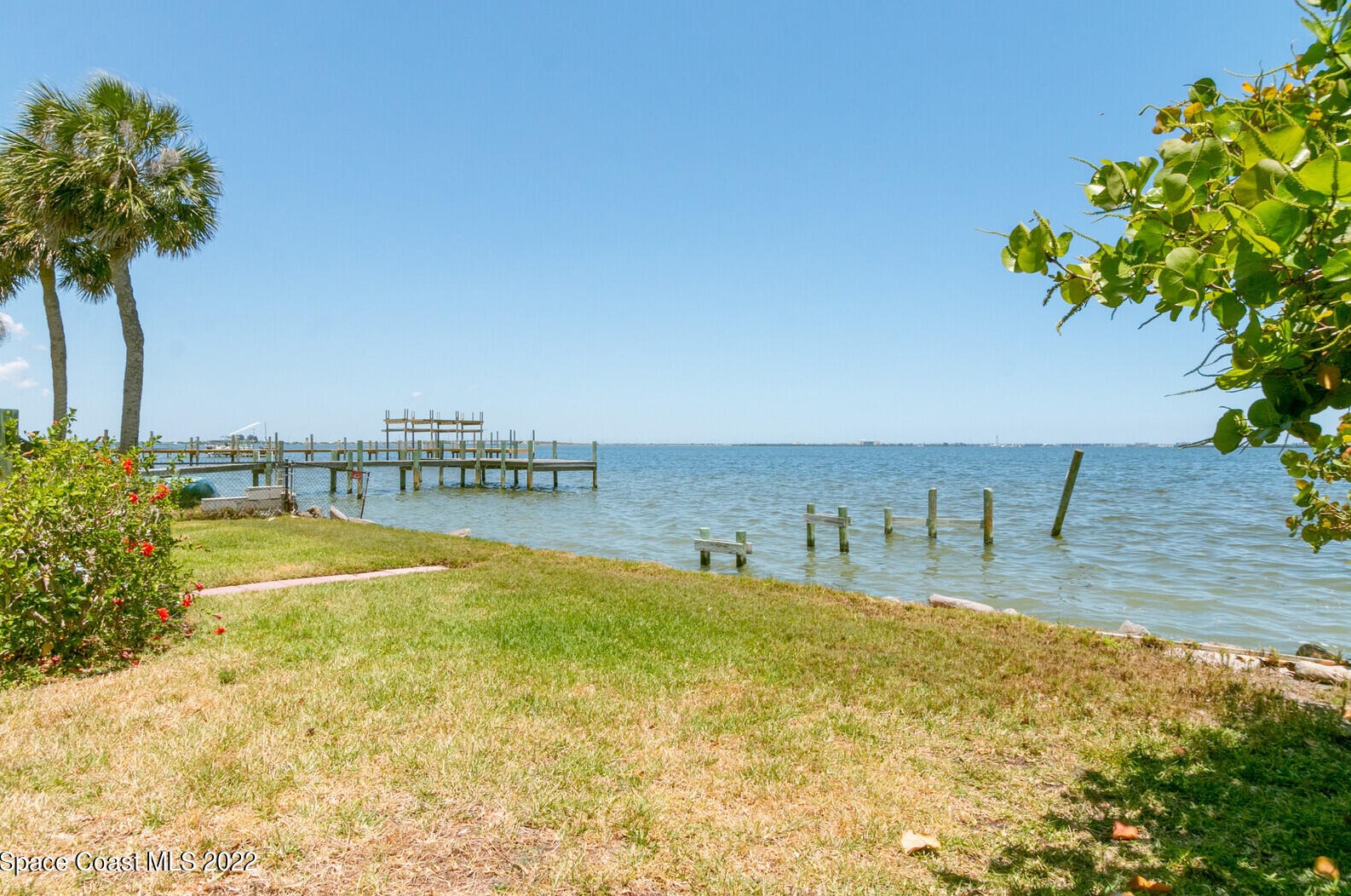 1000 S Banana River Dr, Merritt Island, FL 32952