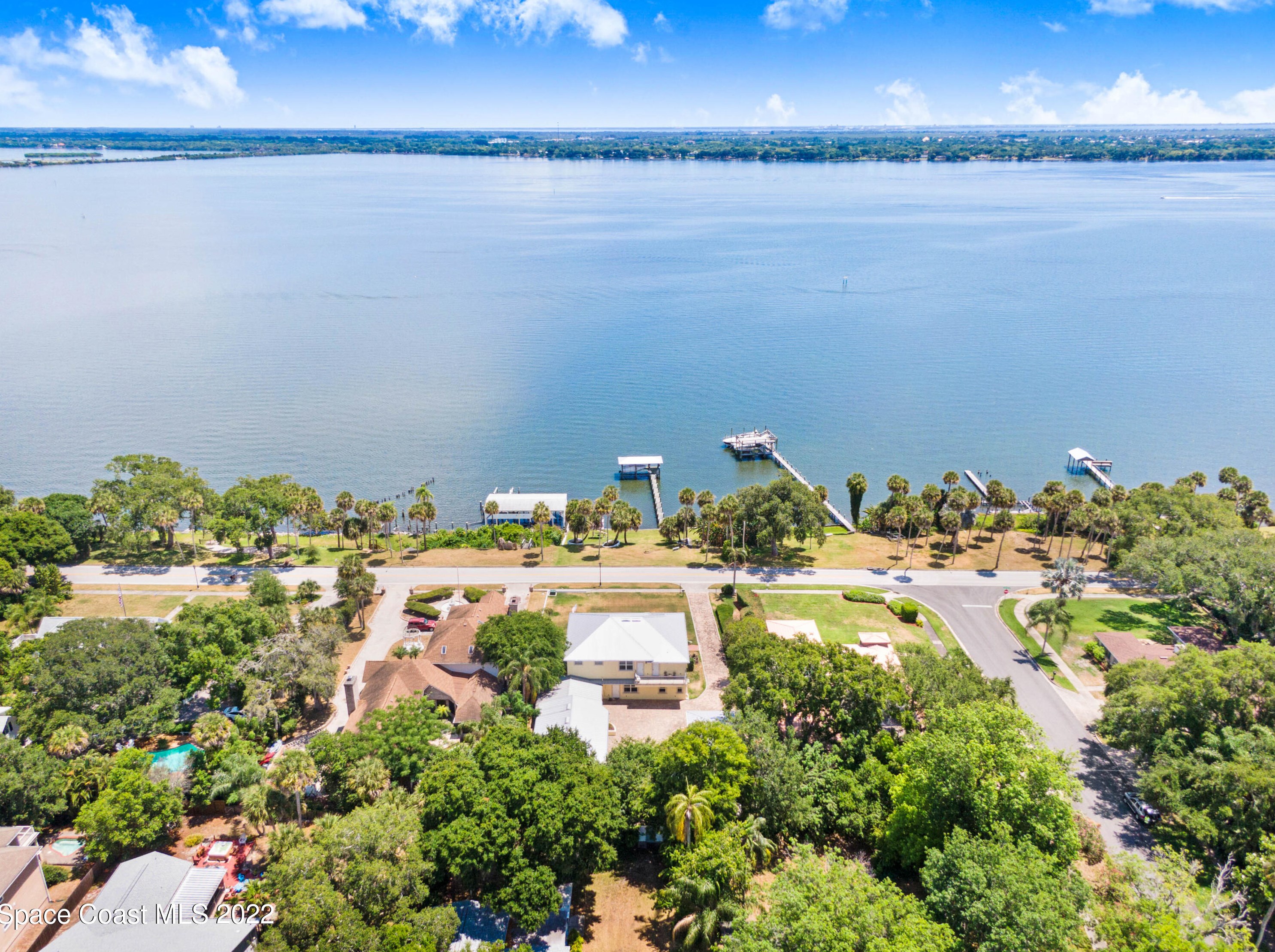 1613 Indian River Dr, Cocoa, FL 32922