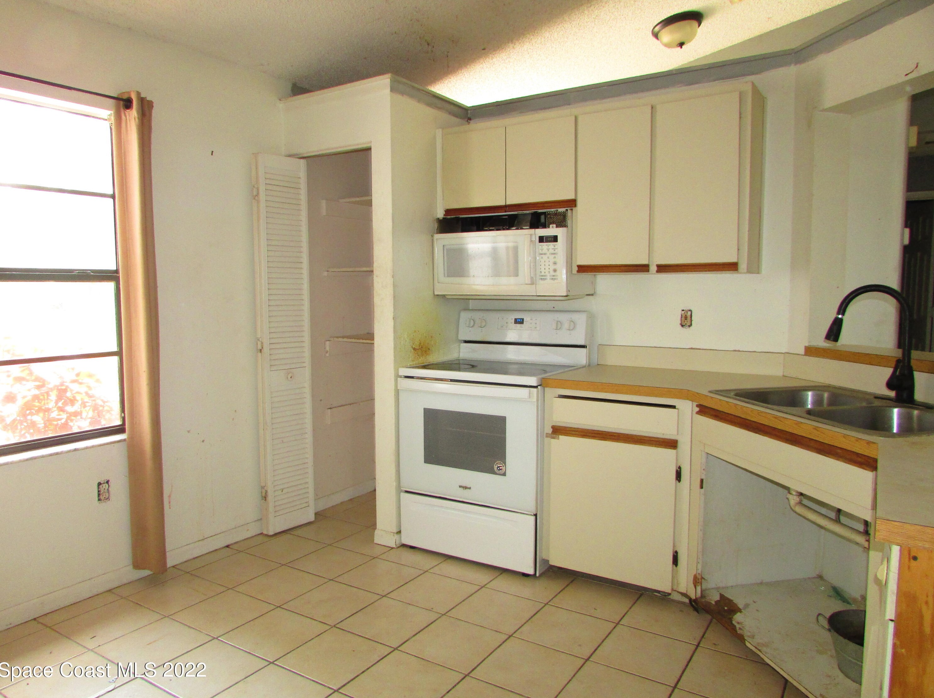 1365 Pavillion St, Melbourne, FL 32907-2753