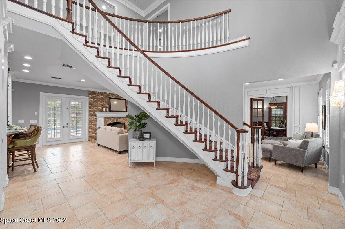 5645 Willoughby Dr, Melbourne, FL 32934-2823