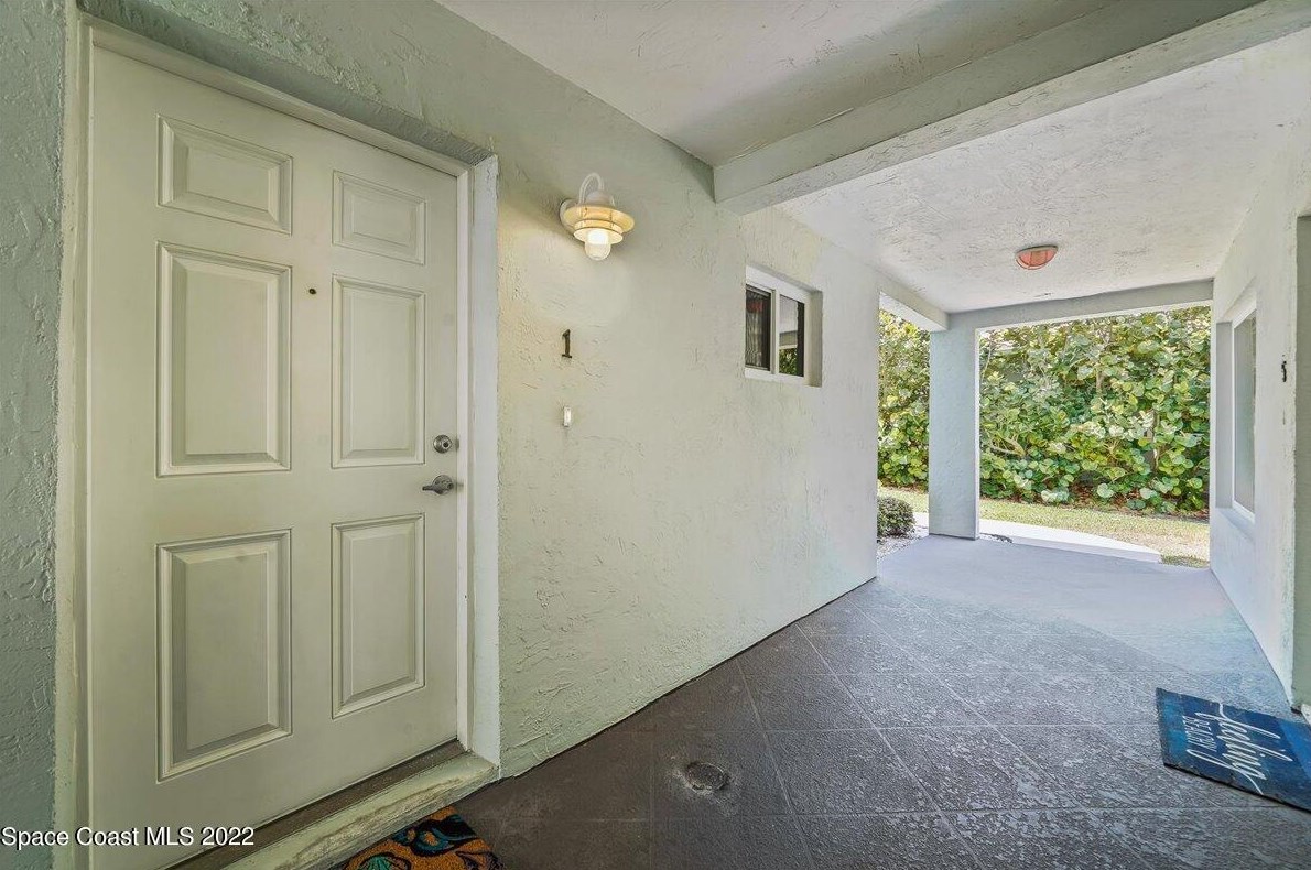 1321 Miramar Ave, Melbourne, FL 32903-3413