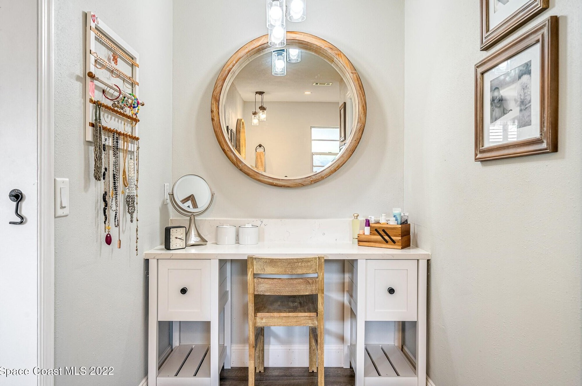 520 Rio Casa Dr, Melbourne FL 32903-3703 exterior