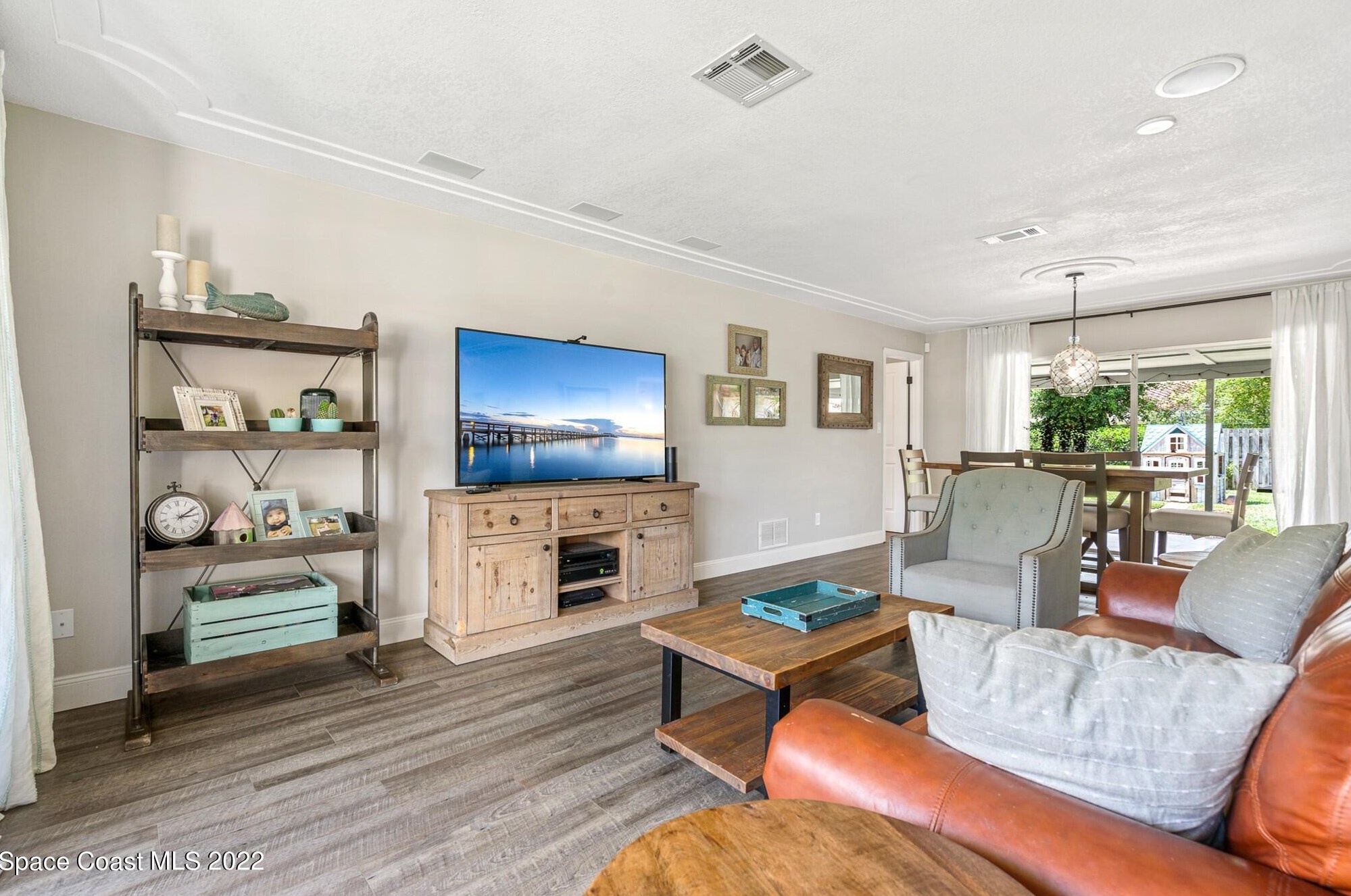 520 Rio Casa Dr, Melbourne FL 32903-3703 exterior