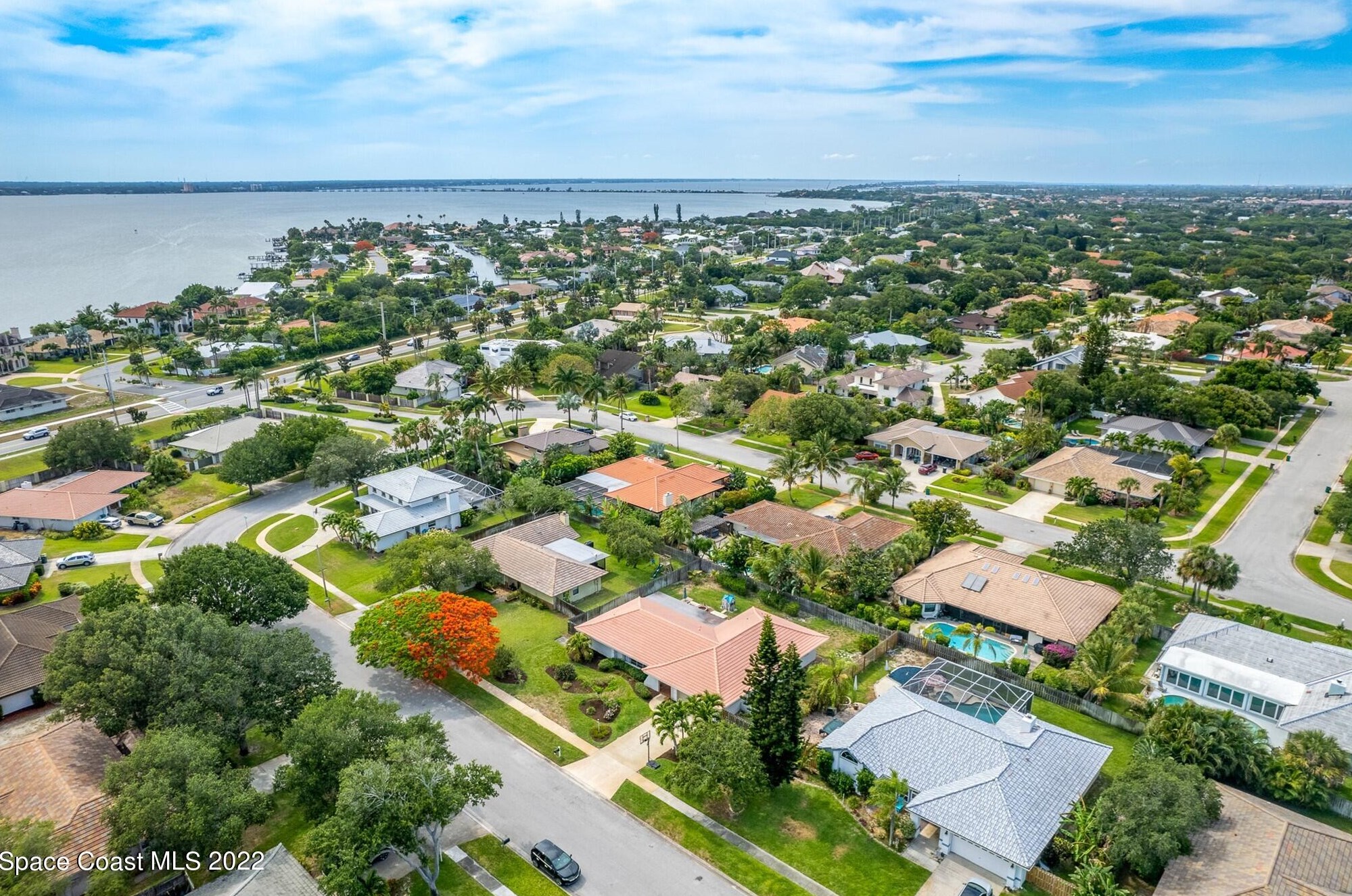 520 Rio Casa Dr, Melbourne FL 32903-3703 exterior