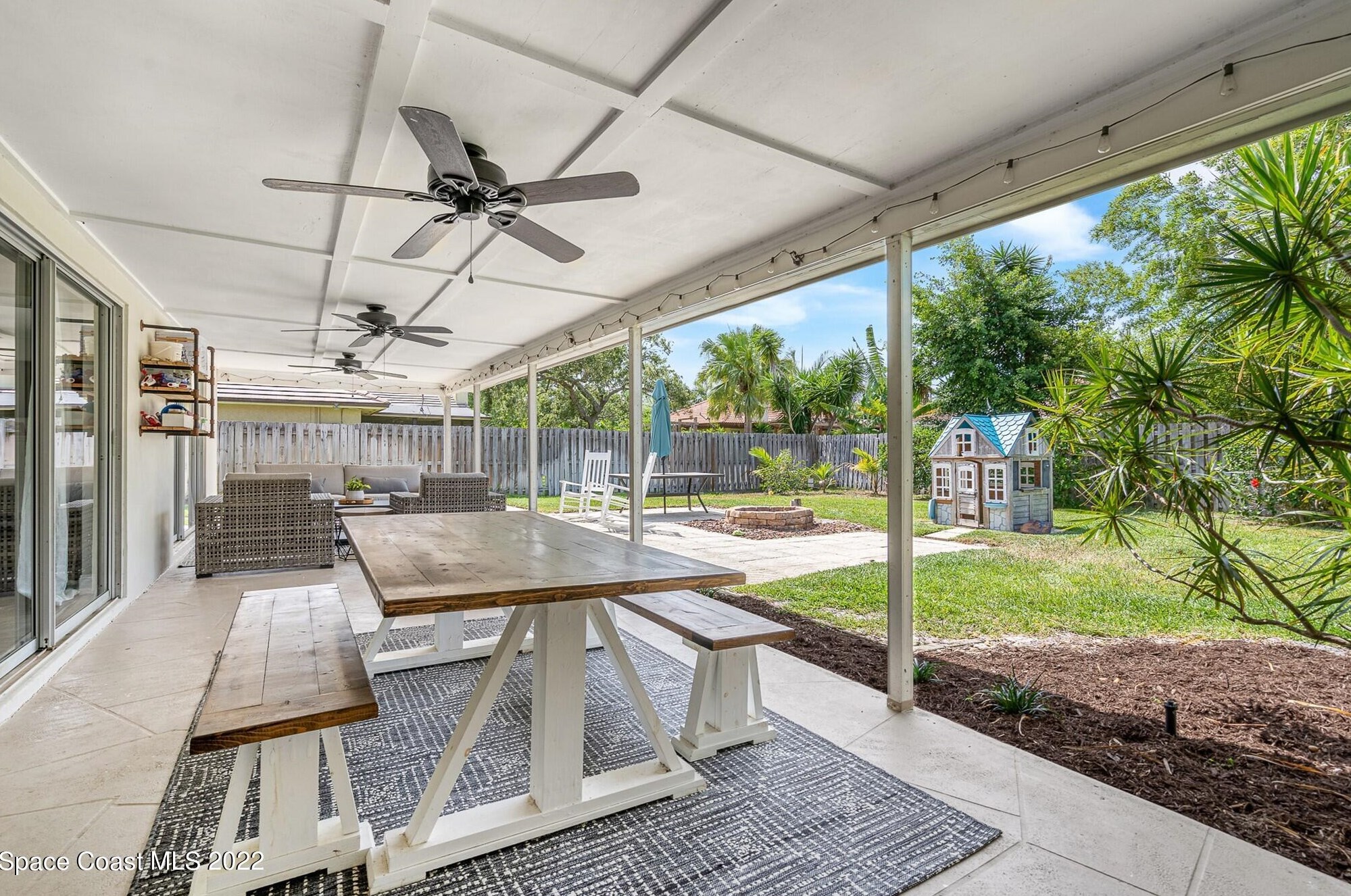 520 Rio Casa Dr, Melbourne FL 32903-3703 exterior