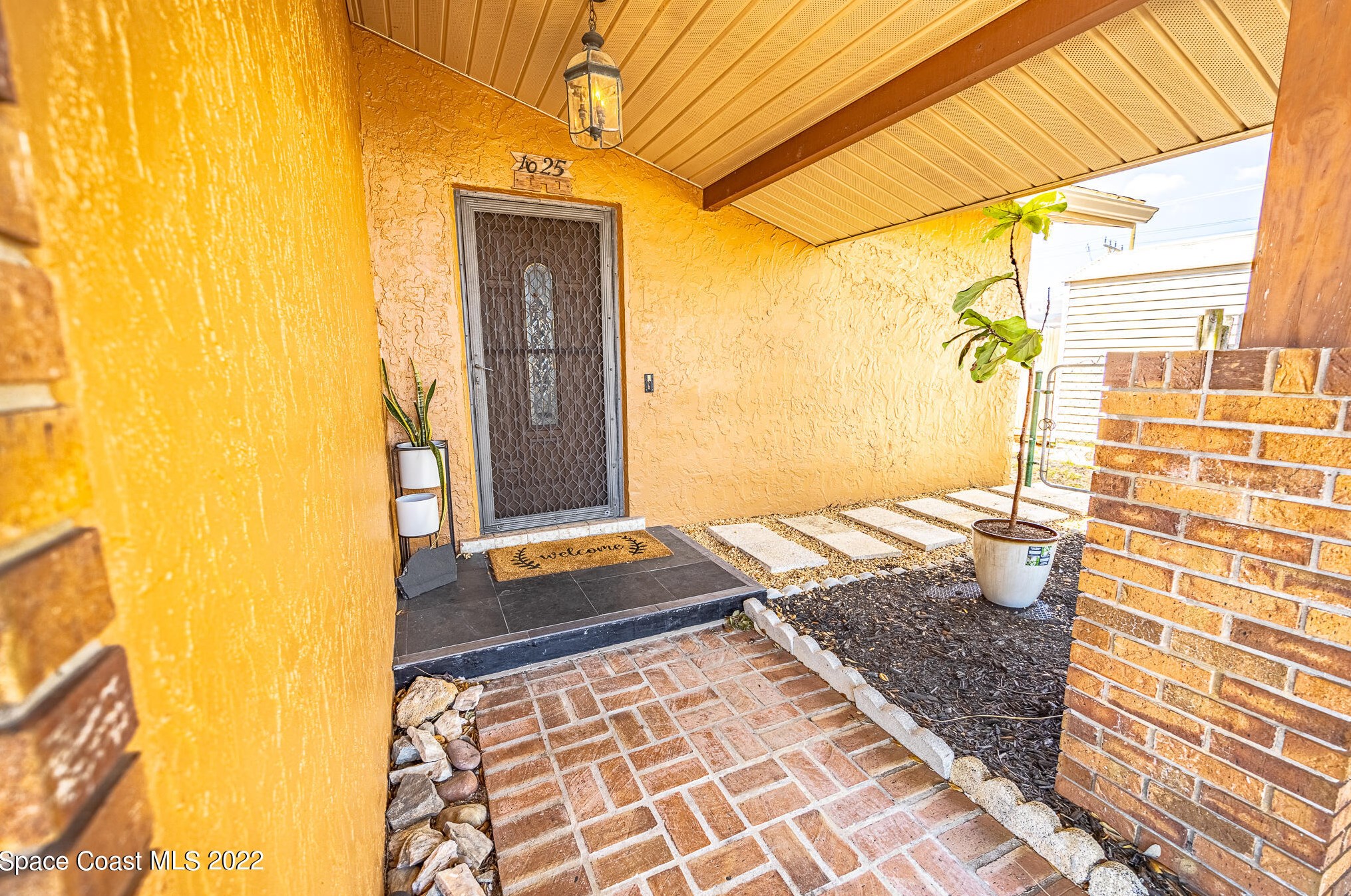 1625 Larchmont Ct, Merritt Island FL 32952-5668 exterior