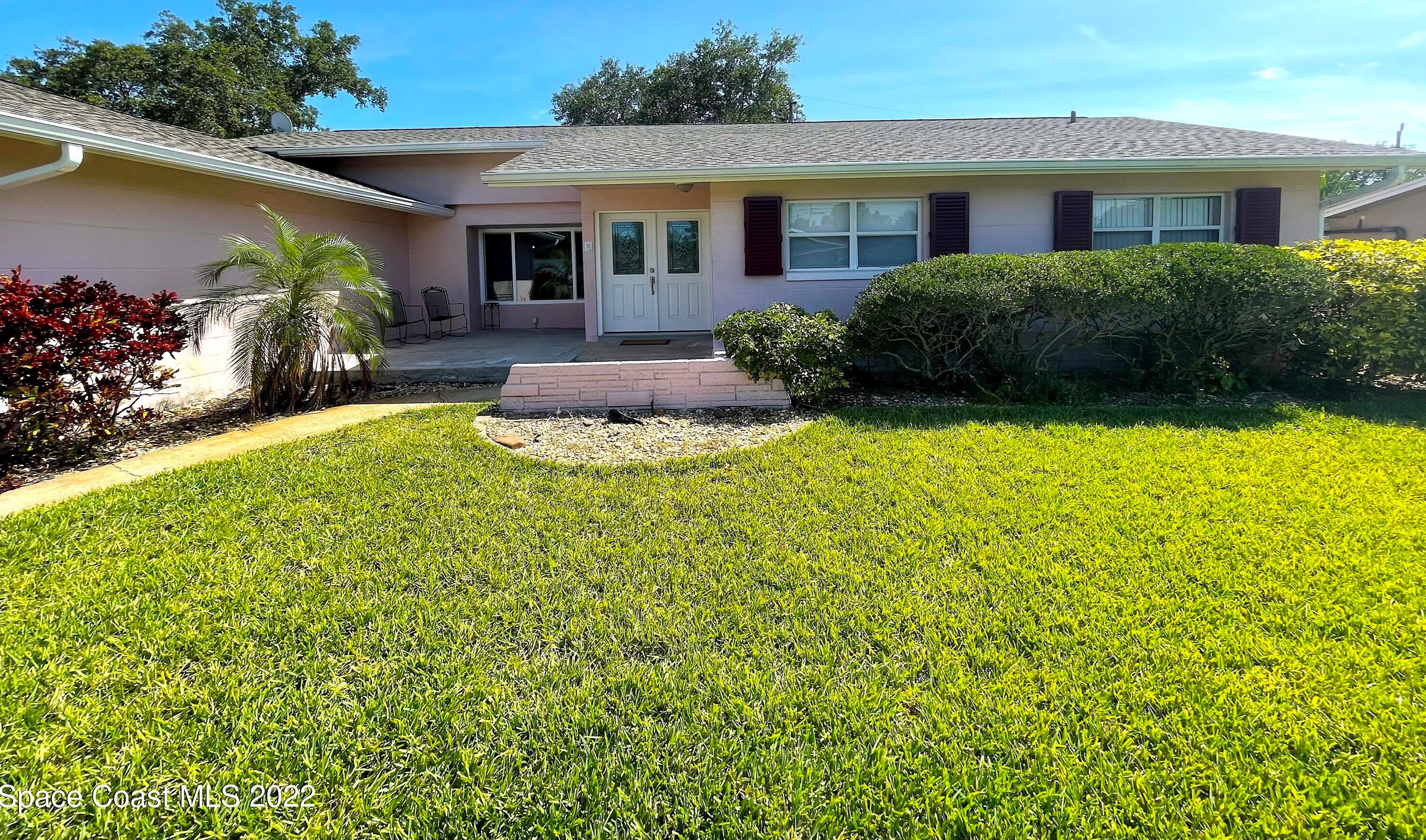 1125 Granada Ave, Merritt Island, FL 32952-5039