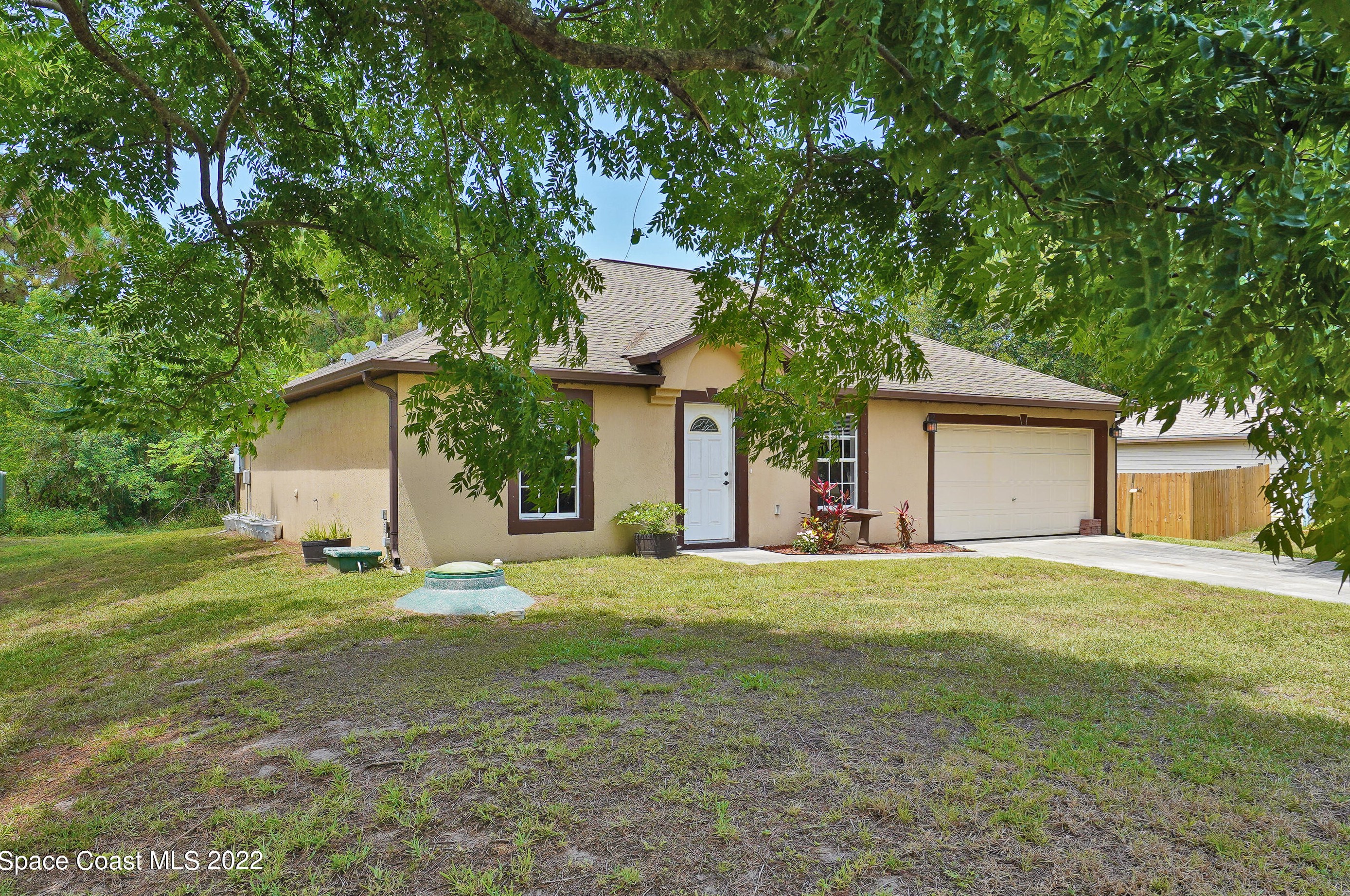 1389 Illinois St, Melbourne, FL 32907-5961