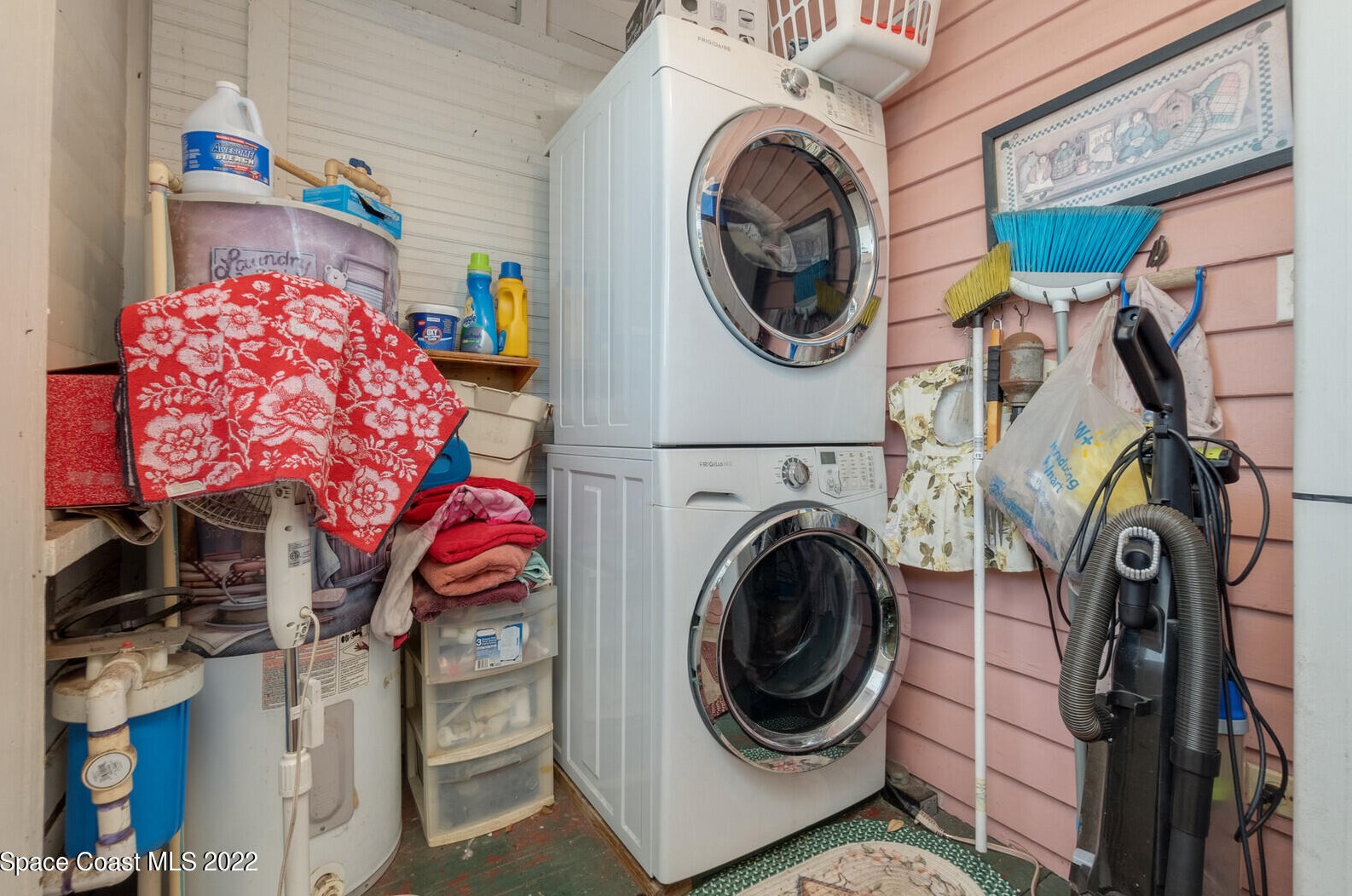 1698 Guava Ave, Melbourne FL 32935-7635 exterior