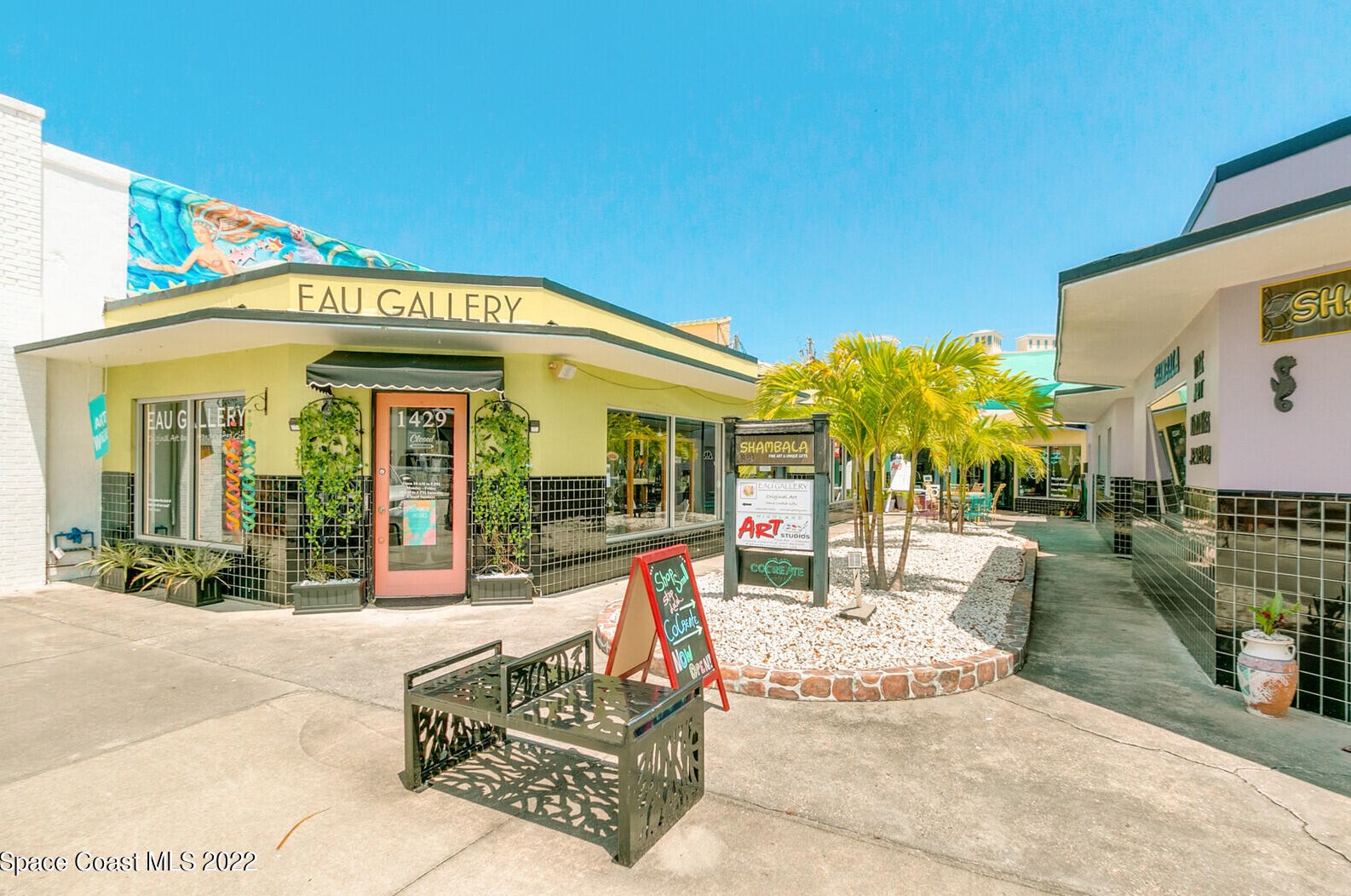 1698 Guava Ave, Melbourne FL 32935-7635 exterior