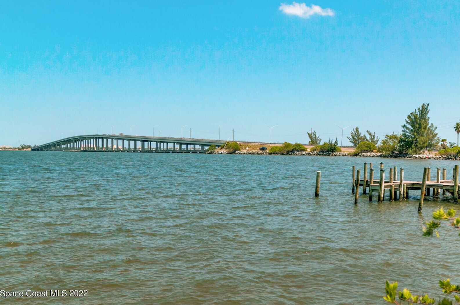 1698 Guava Ave, Melbourne FL 32935-7635 exterior