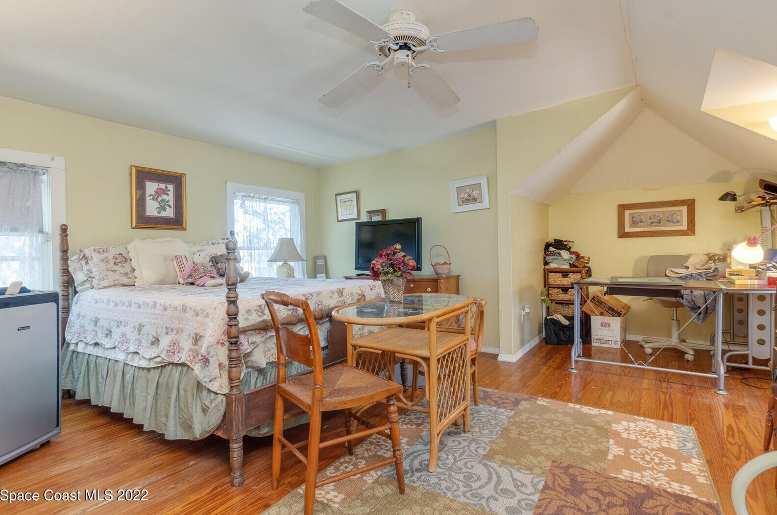 1698 Guava Ave, Melbourne FL 32935-7635 exterior