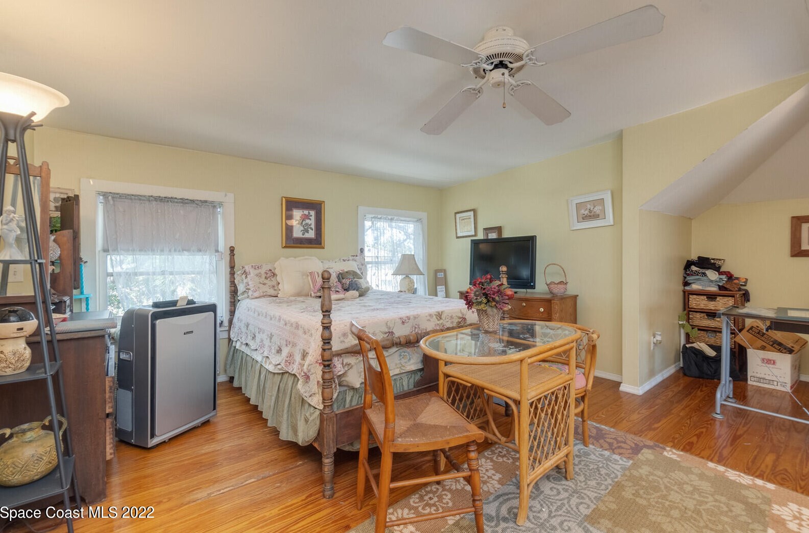 1698 Guava Ave, Melbourne FL 32935-7635 exterior