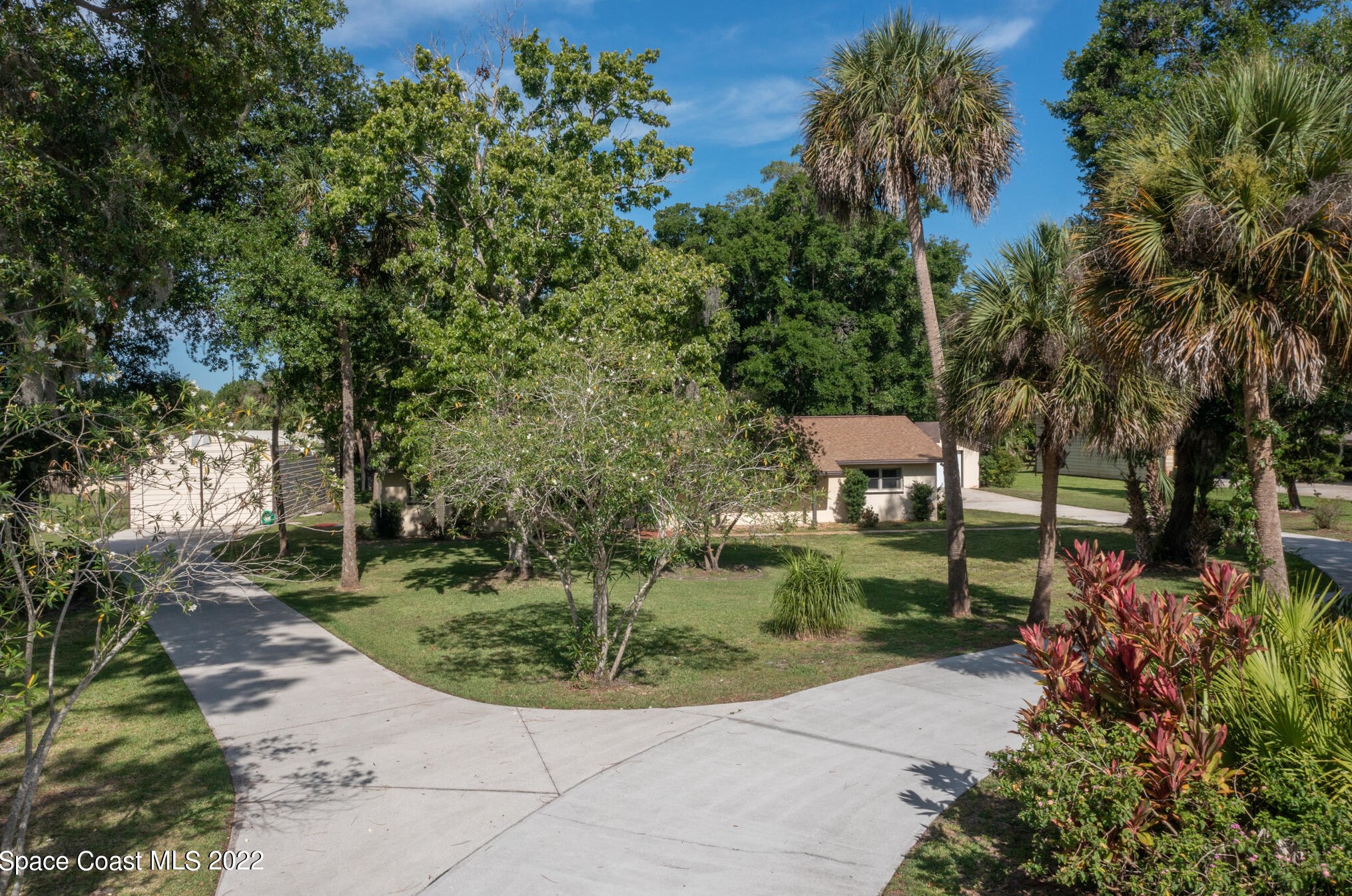 2190 N Singleton Ave, Mims, FL 32754