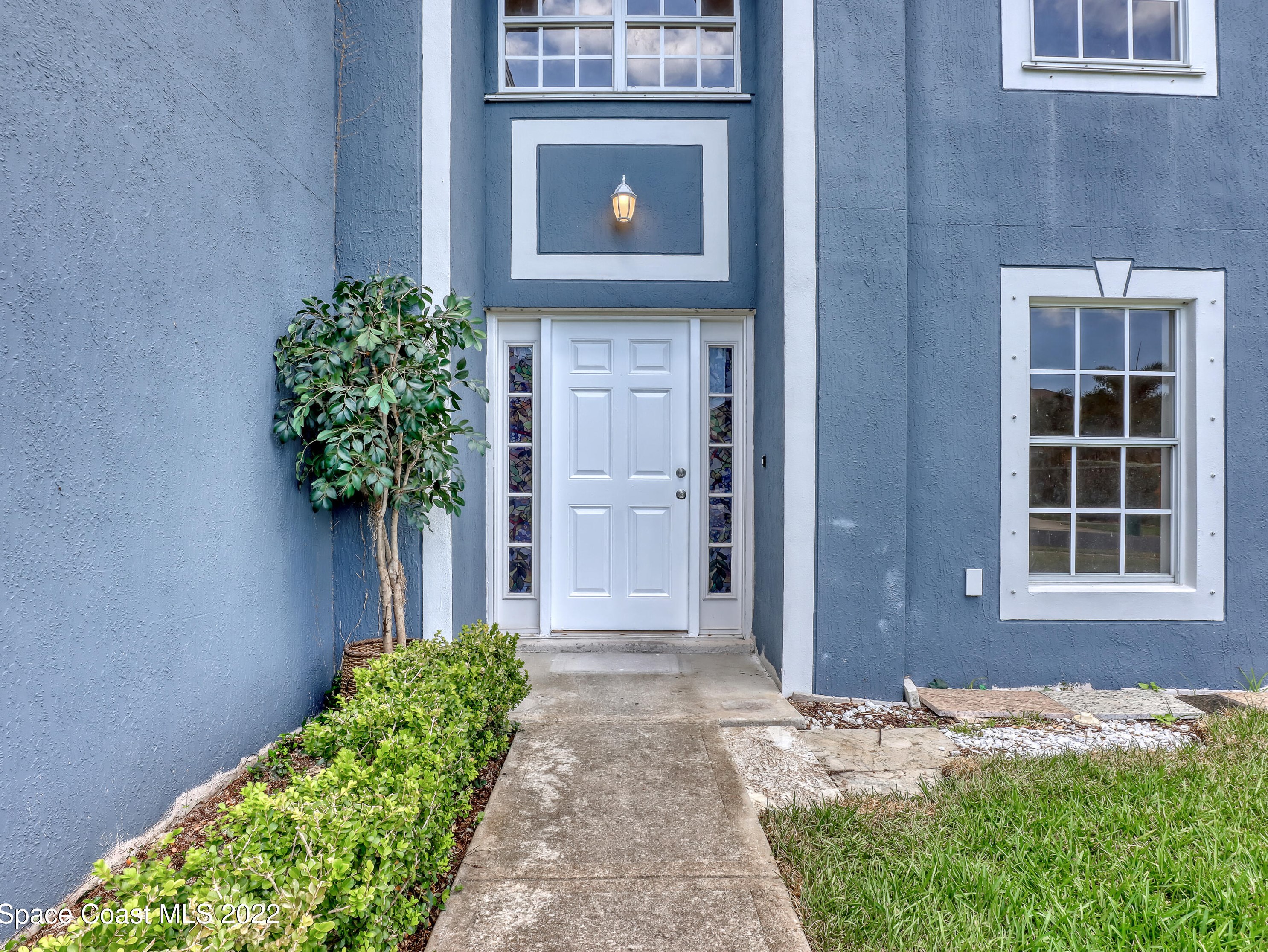 3233 Chica Cir, Melbourne, FL 32904-6831