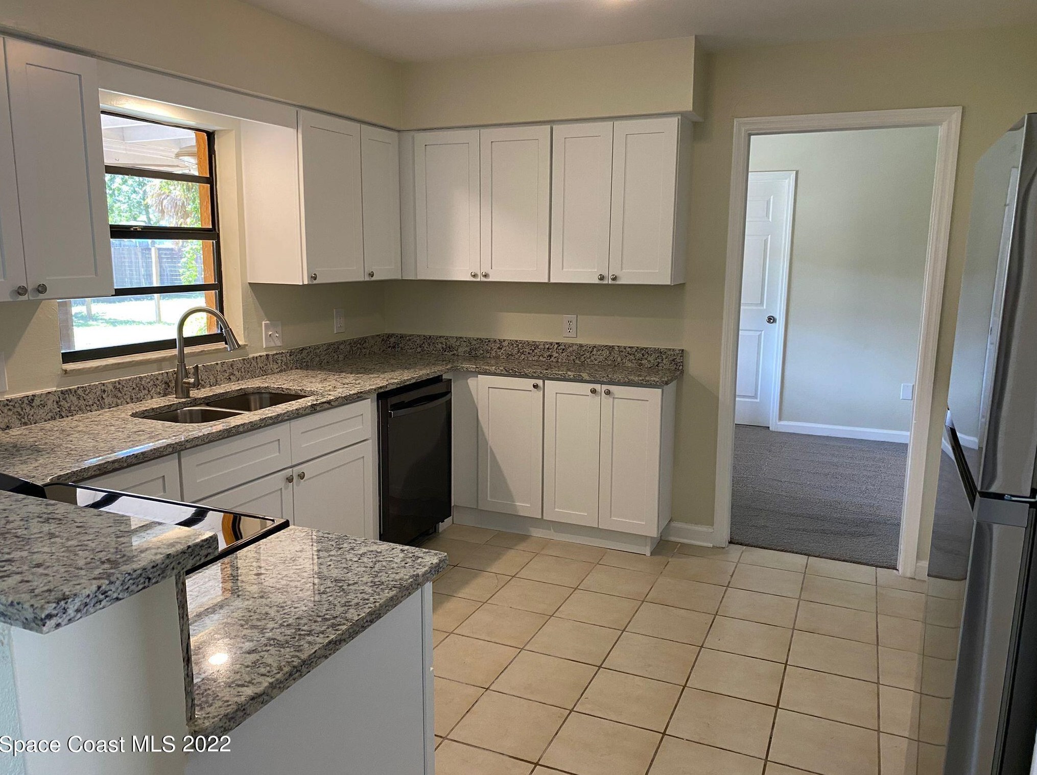 128 Crown Ave Ne, Melbourne, FL 32907