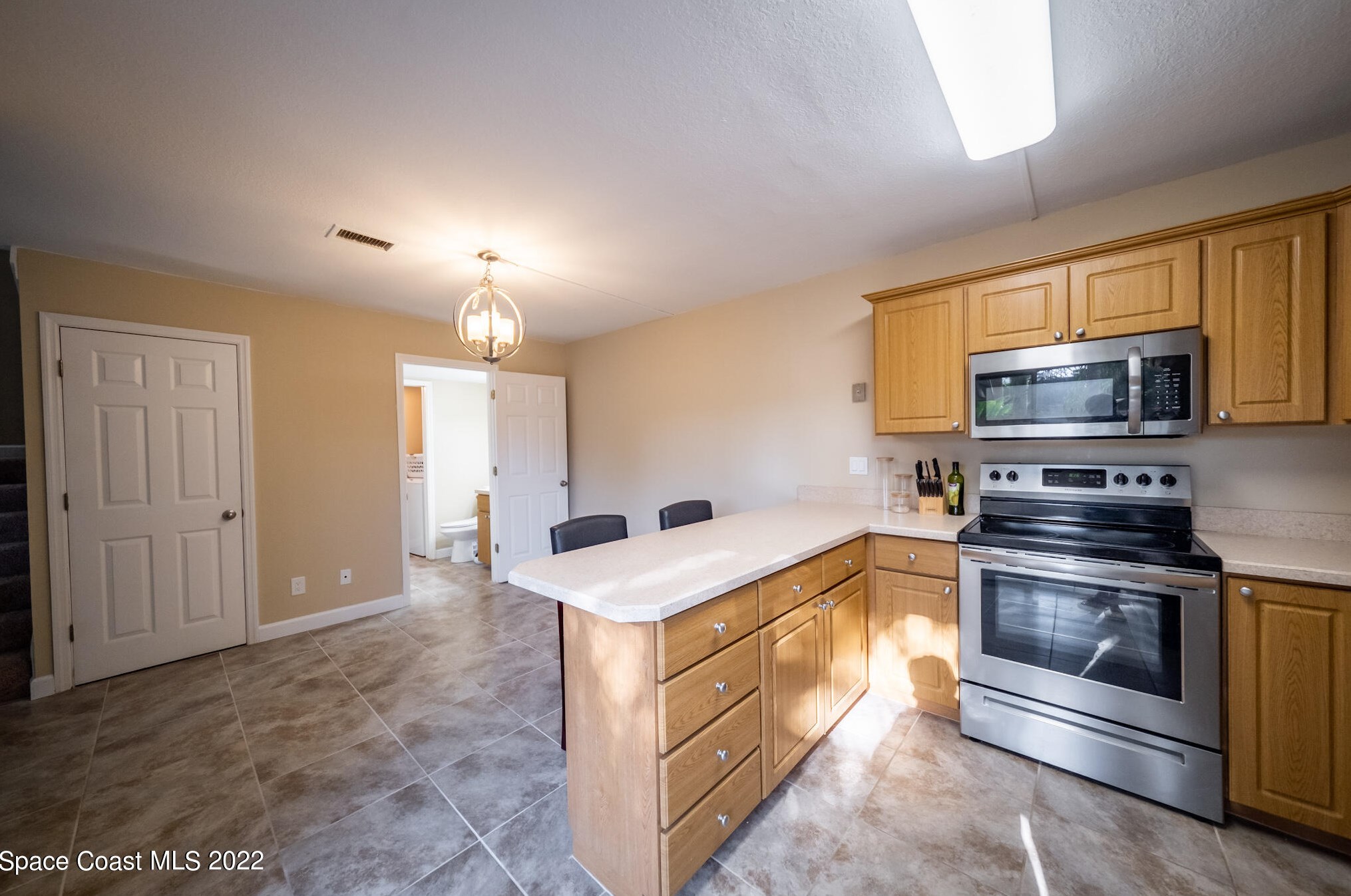 2016 Vis Oaks Cir, Melbourne FL 32905-3121 exterior