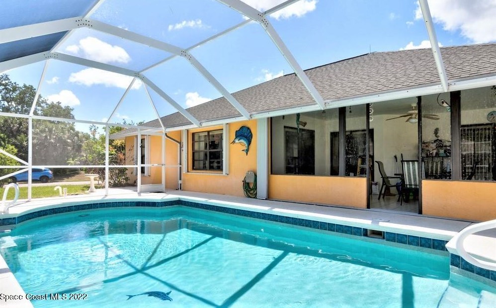 1598 Ashboro Cir, Melbourne, FL 32909-6630