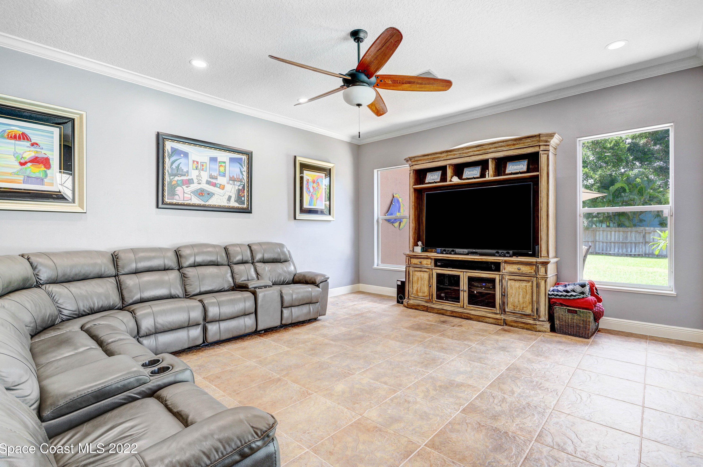 192 Rainbow St, Merritt Island FL 32952-6241 exterior