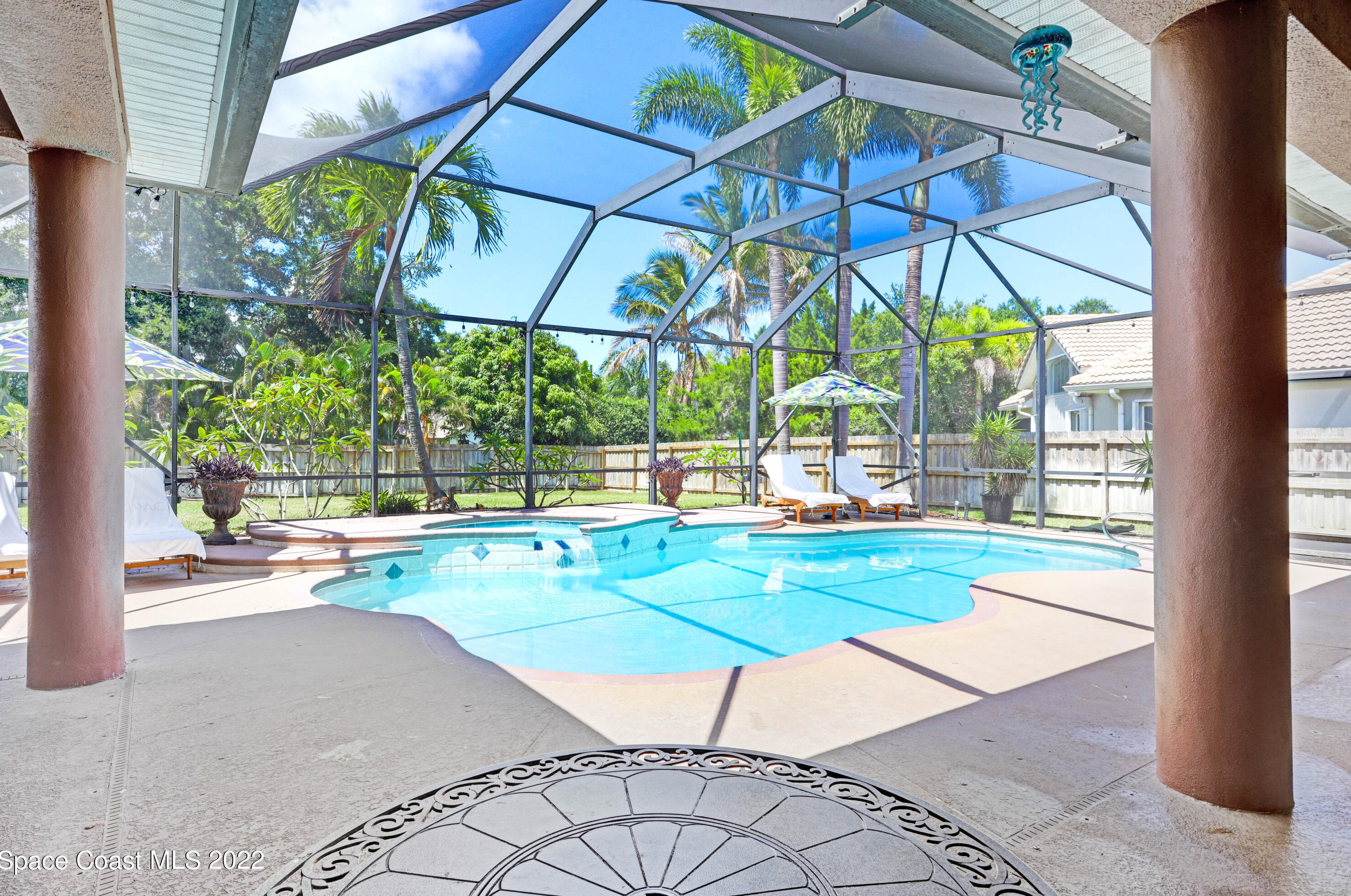 192 Rainbow St, Merritt Island FL 32952-6241 exterior